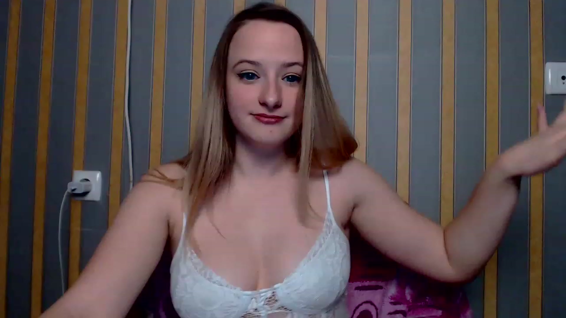 Gallery image thumbnail from Lisova_mavka's myfreecams stream on, 12/26/2022, 14:15 image 15 of 20