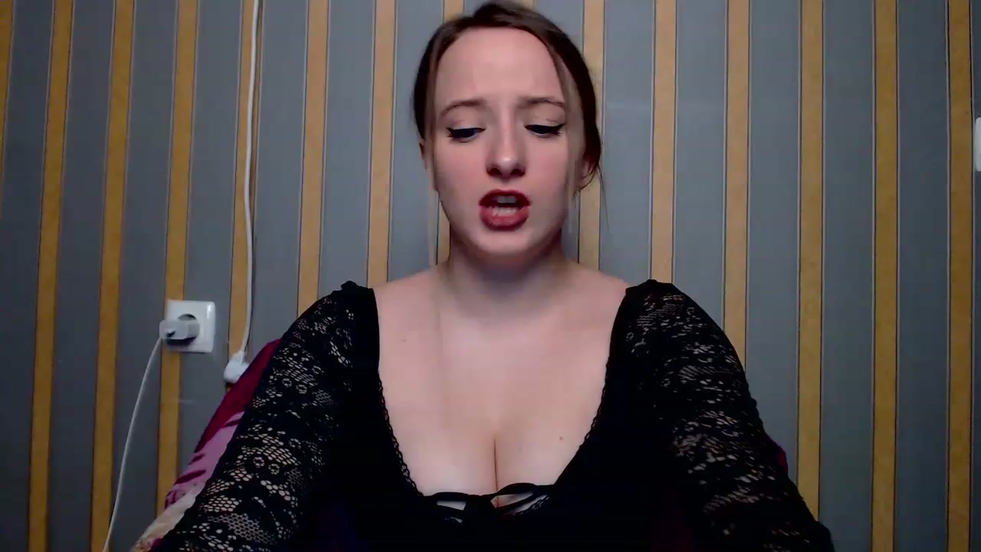 Gallery image thumbnail from Lisova_mavka's myfreecams stream on, 12/29/2022, 14:02 image 18 of 20