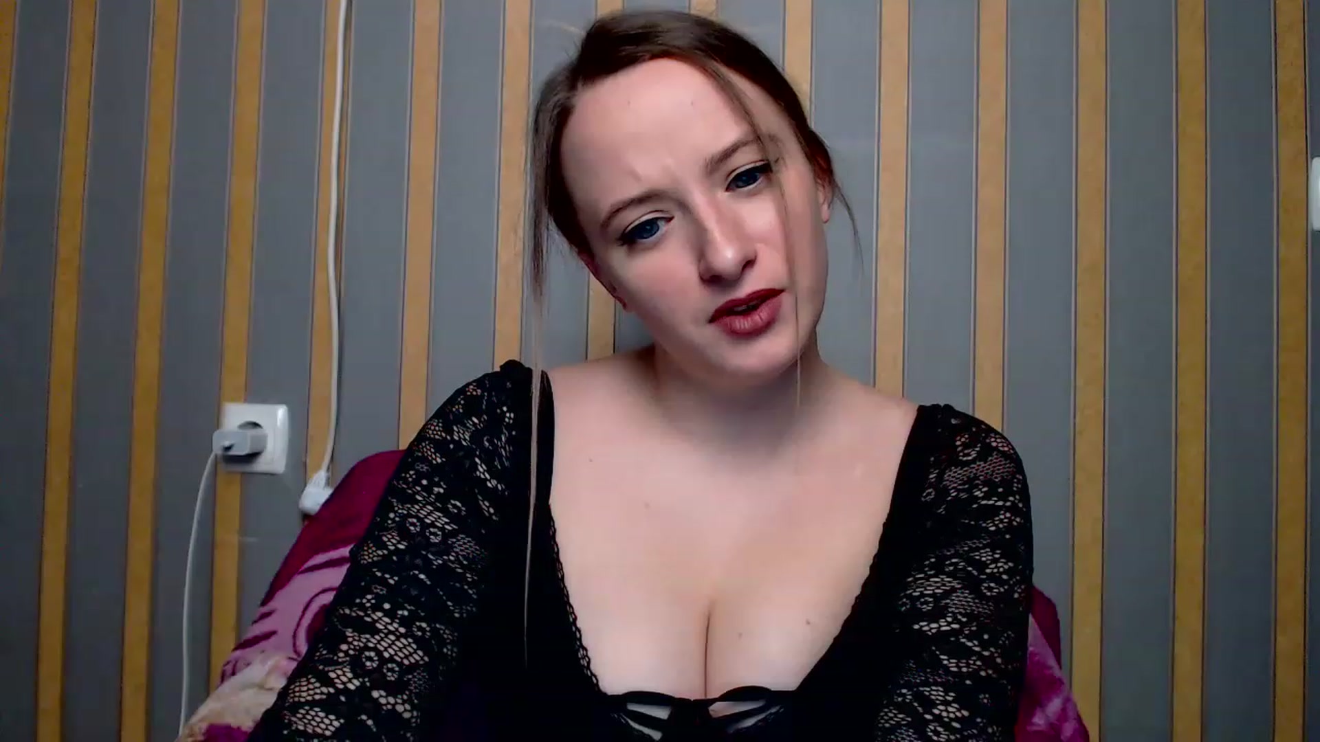 Gallery image thumbnail from Lisova_mavka's myfreecams stream on, 12/29/2022, 14:02 image 16 of 20