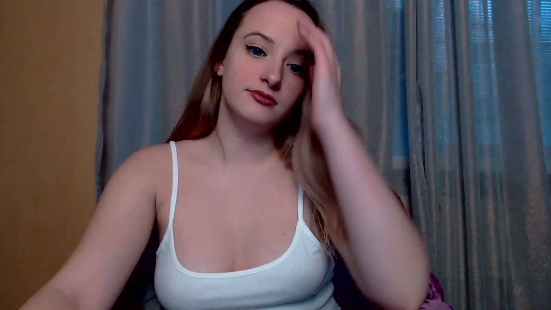 Gallery image thumbnail from Lisova_mavka's myfreecams stream on, 01/05/2023, 13:10 image 6 of 20