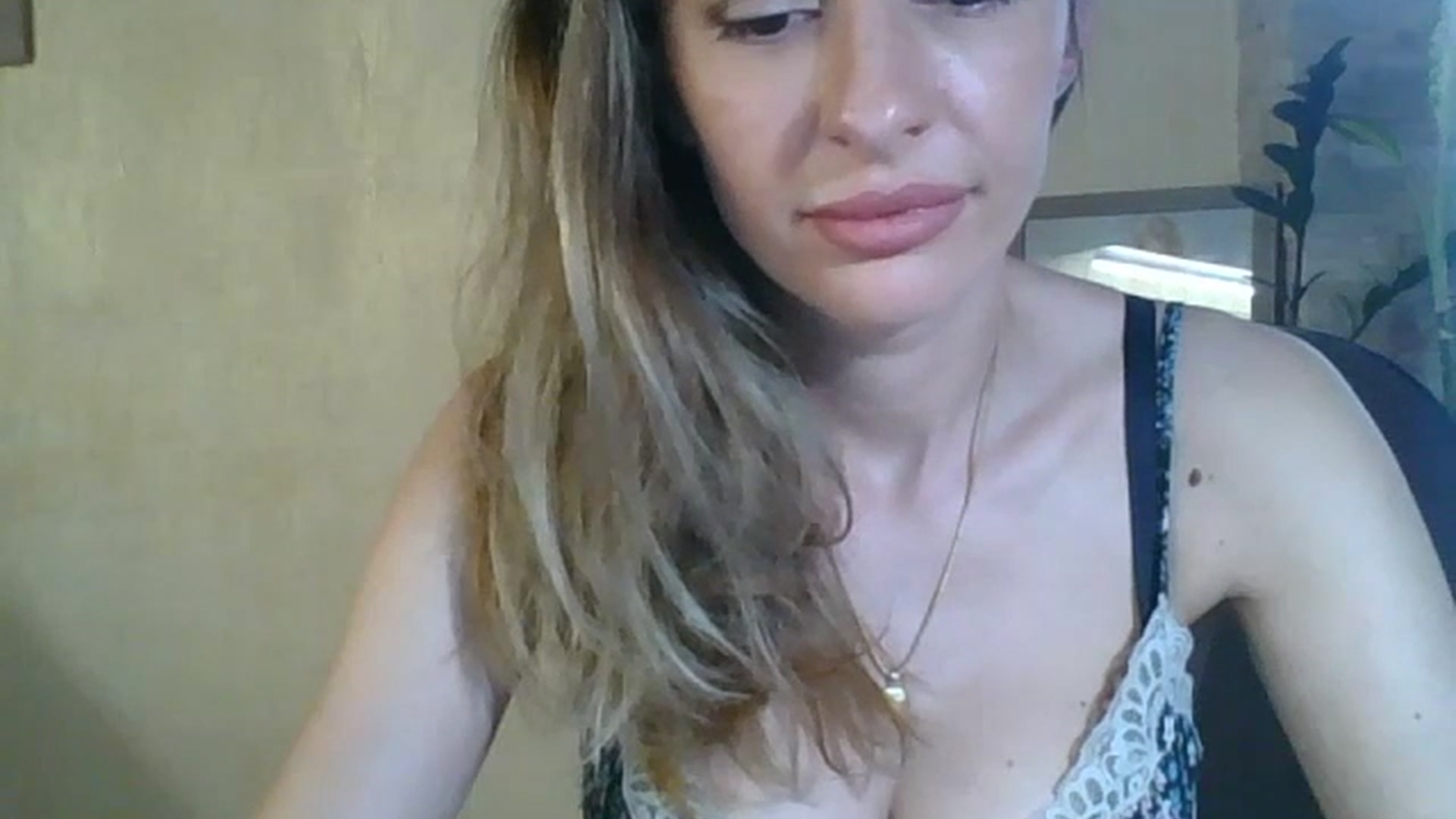 Gallery image thumbnail from LissaBlossom's myfreecams stream on, 07/29/2023, 14:57 image 12 of 20