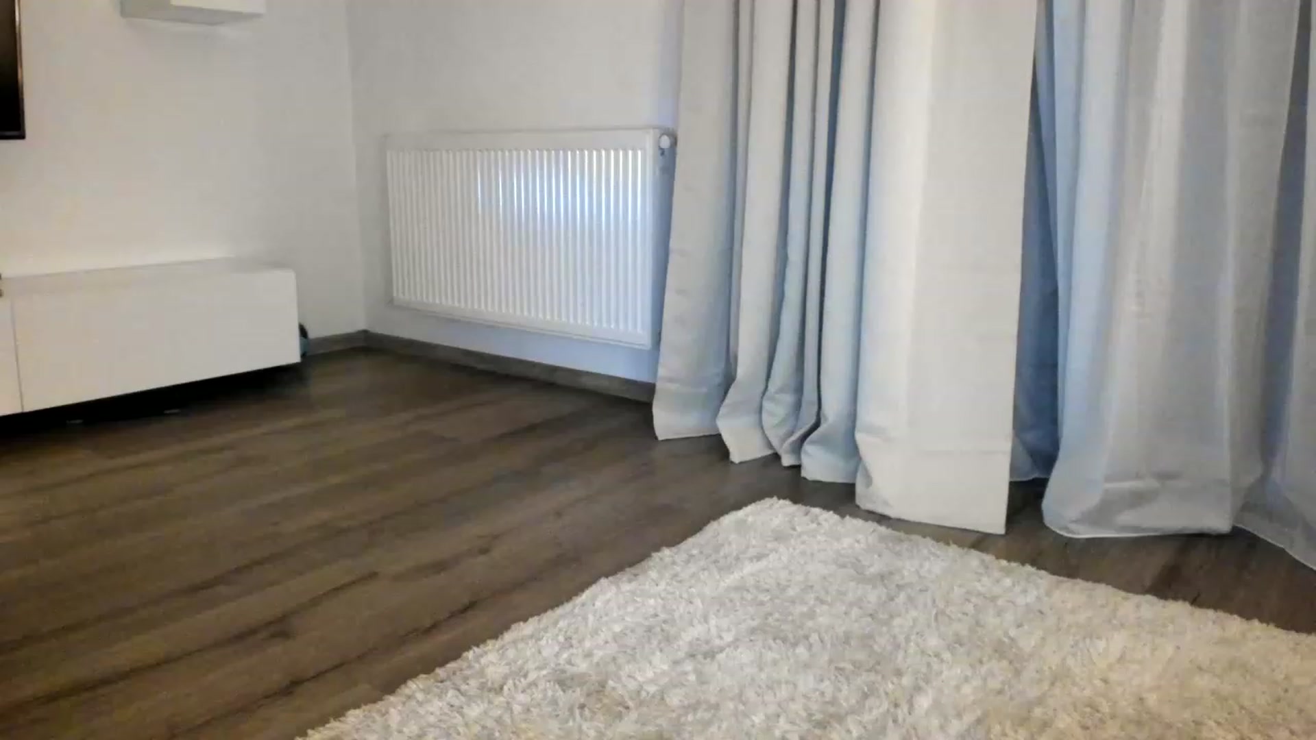 Gallery image thumbnail from LissaDolll's myfreecams stream on, 11/15/2022, 05:03 image 10 of 20