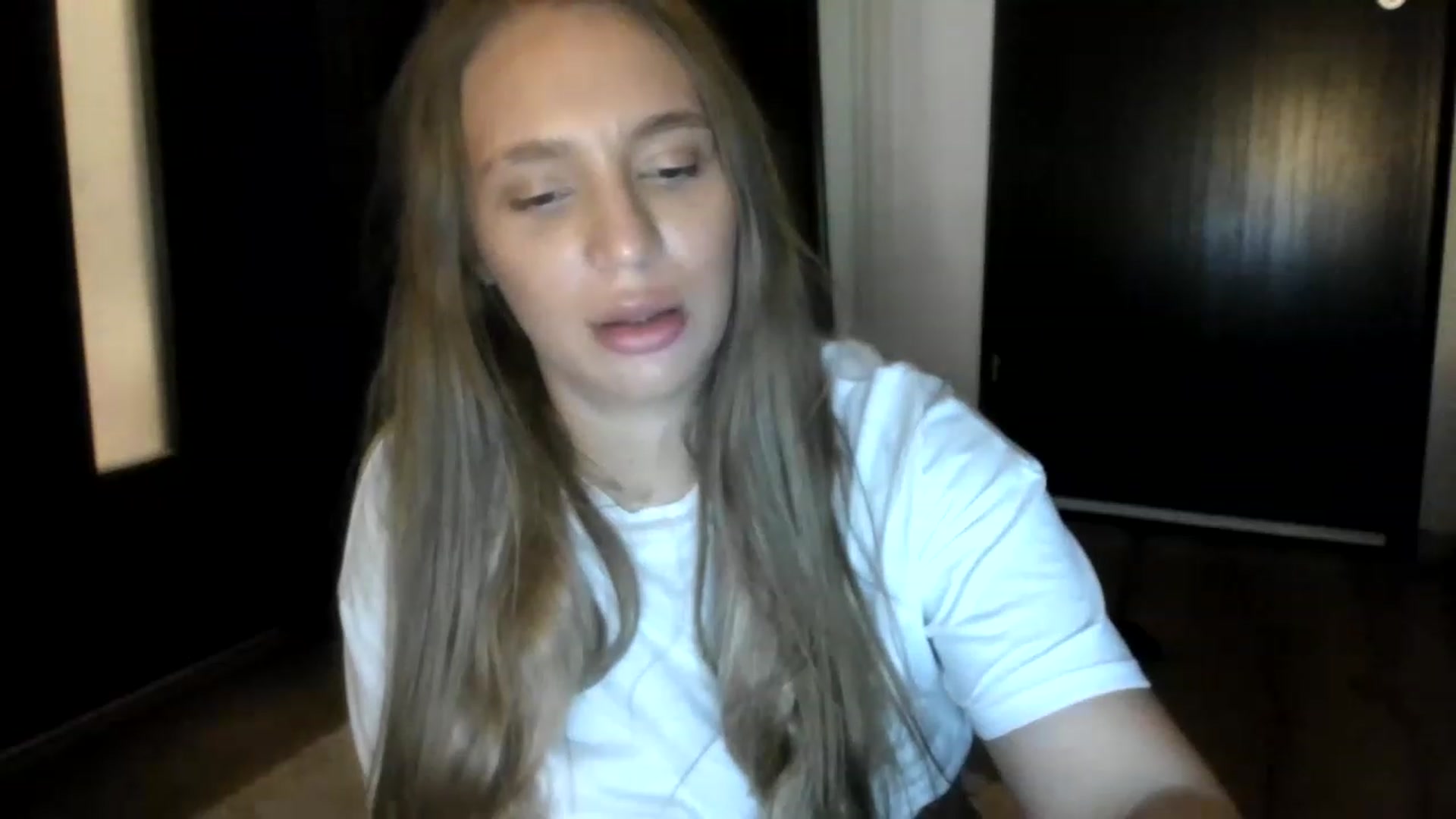 Gallery image thumbnail from LissaDolll's myfreecams stream on, 11/18/2022, 01:56 image 14 of 20