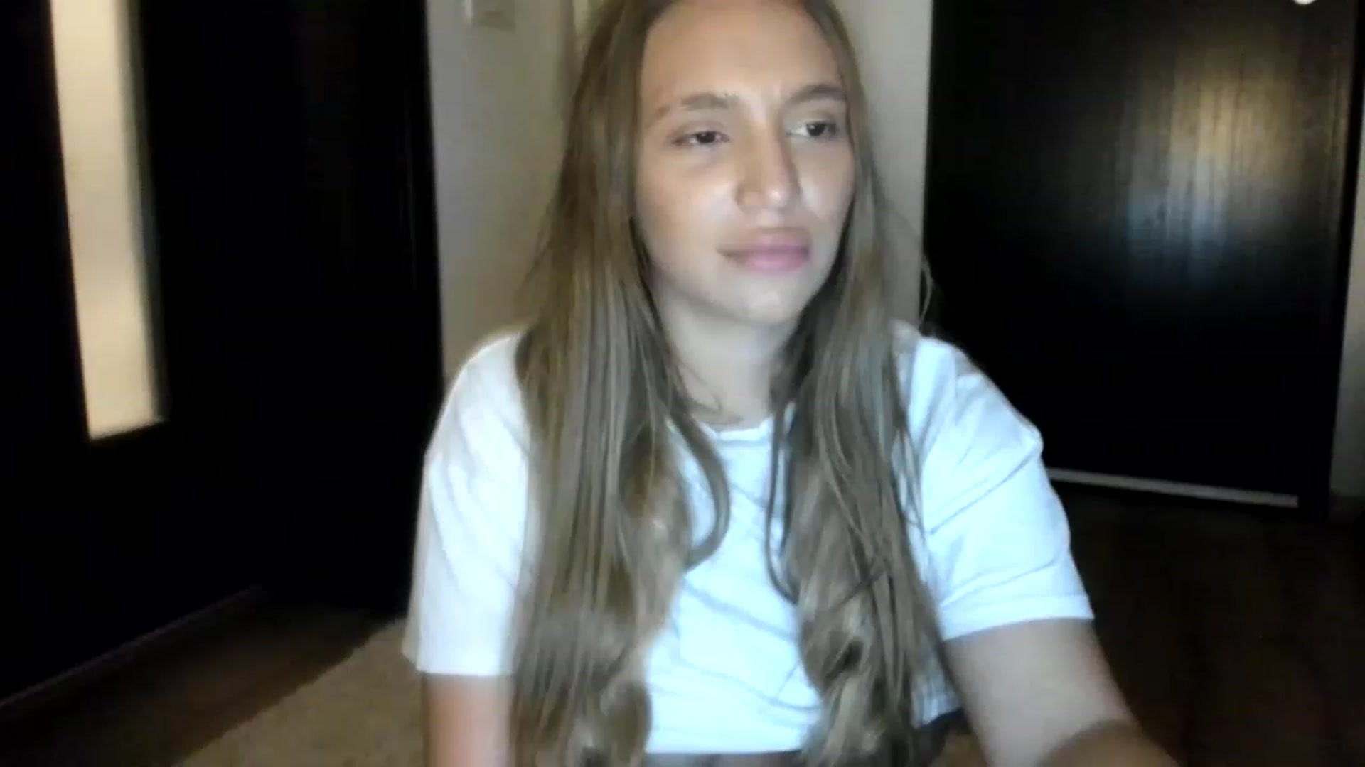 Gallery image thumbnail from LissaDolll's myfreecams stream on, 11/18/2022, 01:56 image 15 of 20