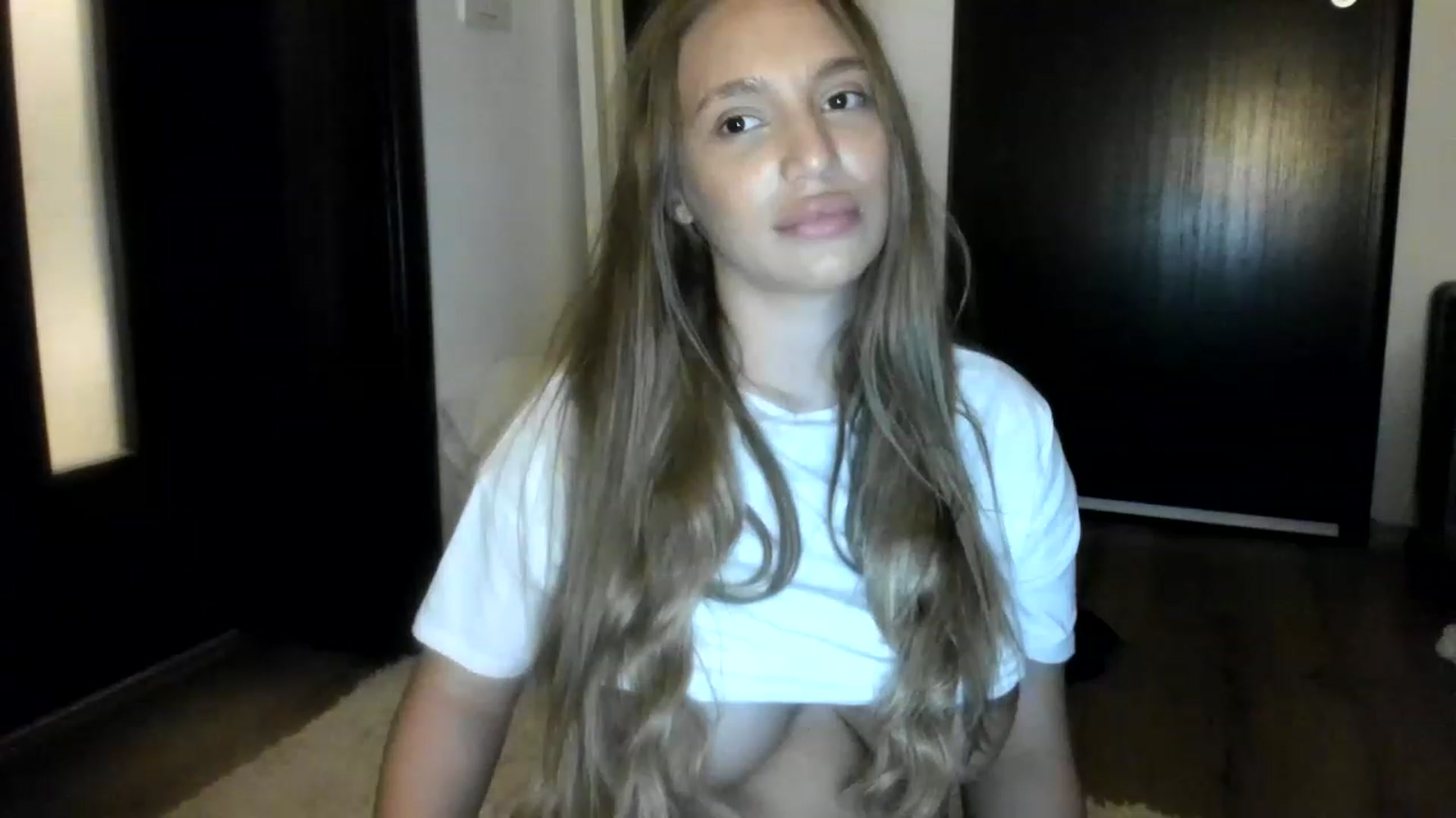 Gallery image thumbnail from LissaDolll's myfreecams stream on, 11/18/2022, 01:56 image 18 of 20