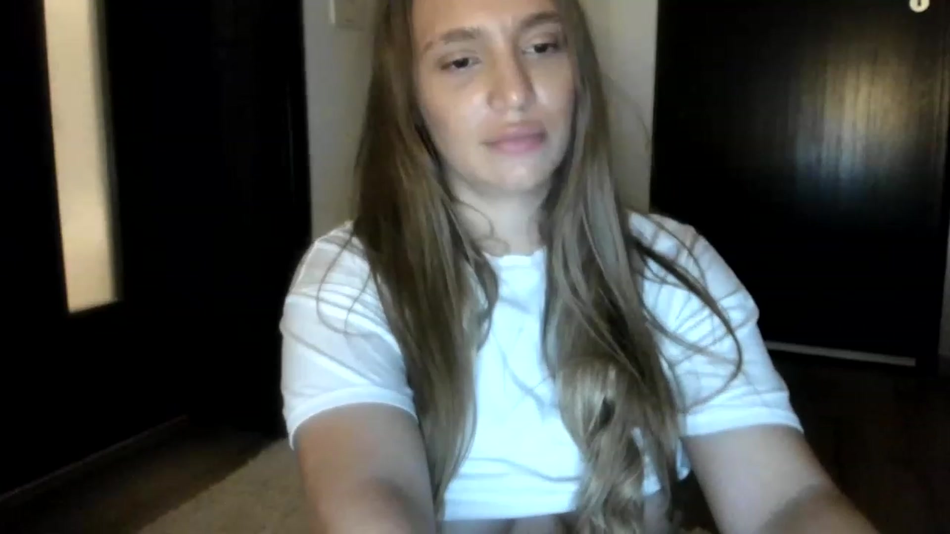 Gallery image thumbnail from LissaDolll's myfreecams stream on, 11/18/2022, 01:56 image 9 of 20