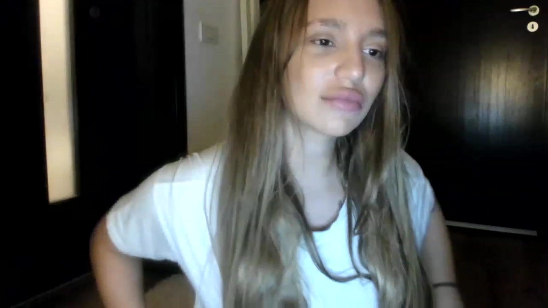 Gallery image thumbnail from LissaDolll's myfreecams stream on, 11/18/2022, 01:56 image 8 of 20
