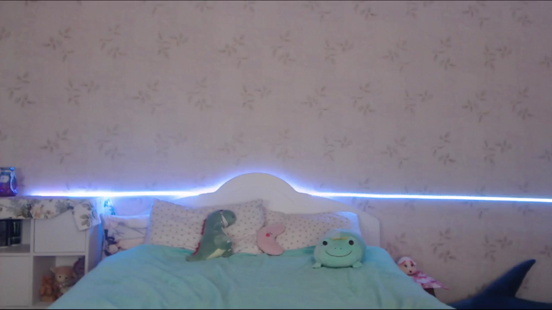Gallery image thumbnail from LissaLucy's myfreecams stream on, 12/23/2024, 11:44 image 11 of 20