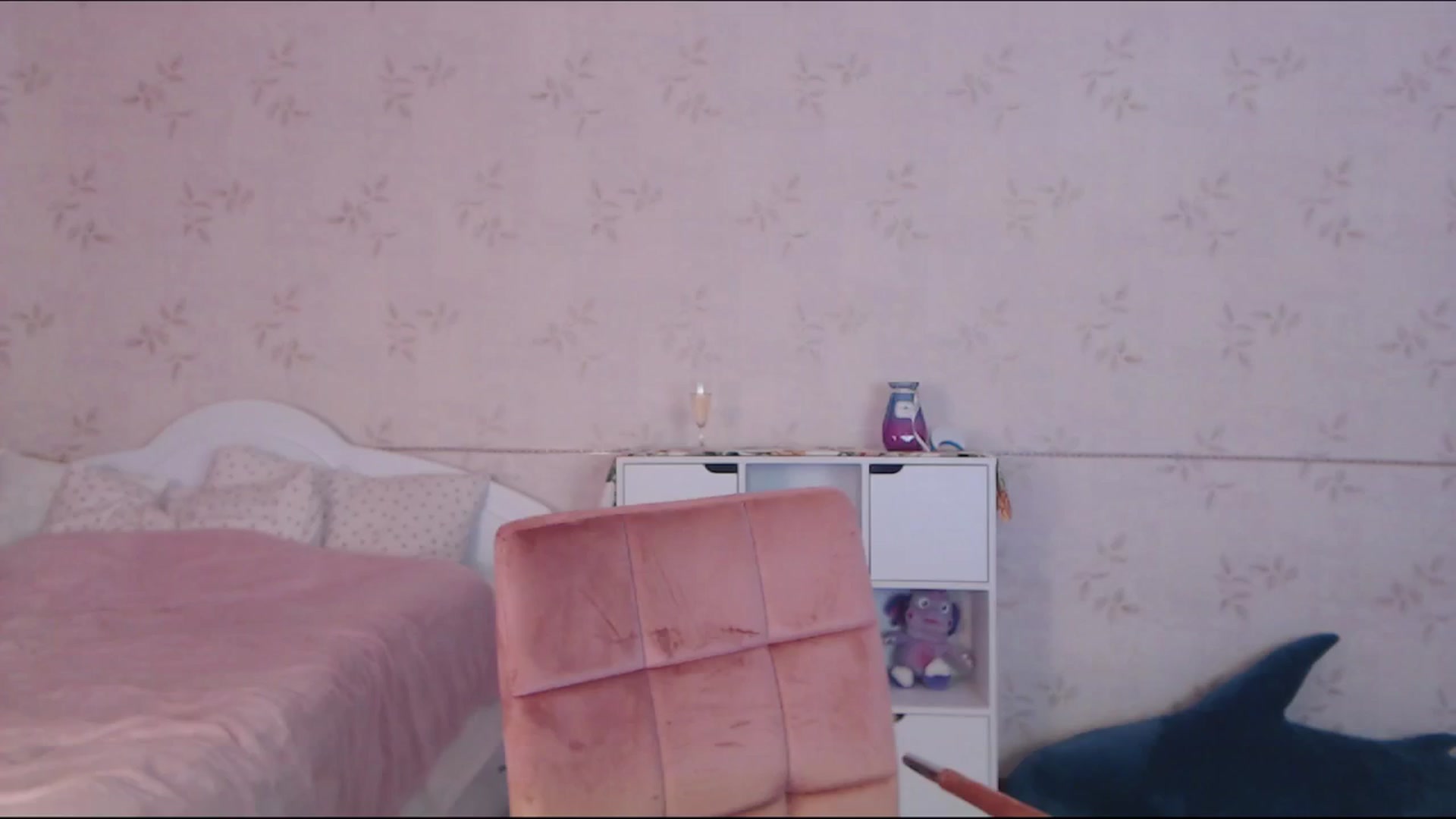 Gallery image thumbnail from LissaLucy's myfreecams stream on, 01/02/2025, 10:27 image 11 of 20