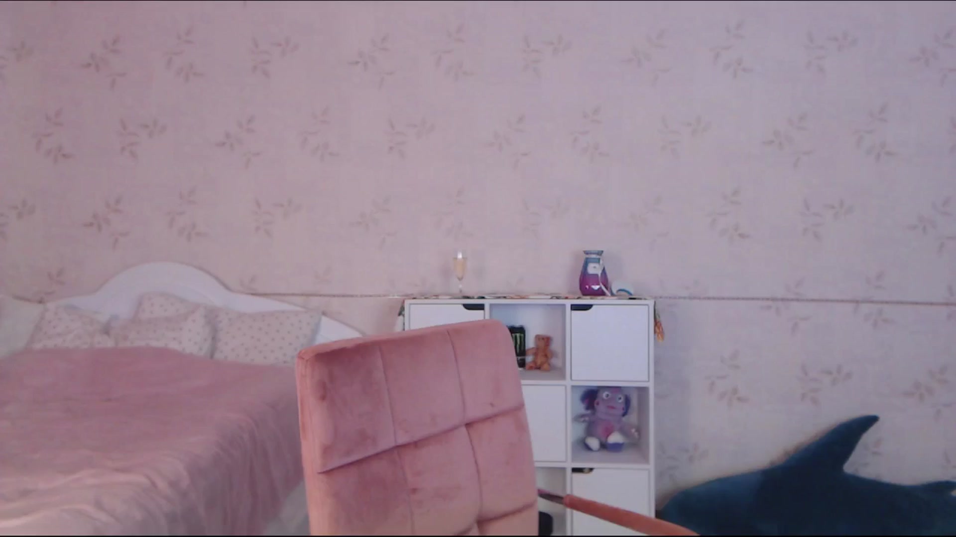 Gallery image thumbnail from LissaLucy's myfreecams stream on, 01/02/2025, 10:27 image 4 of 20