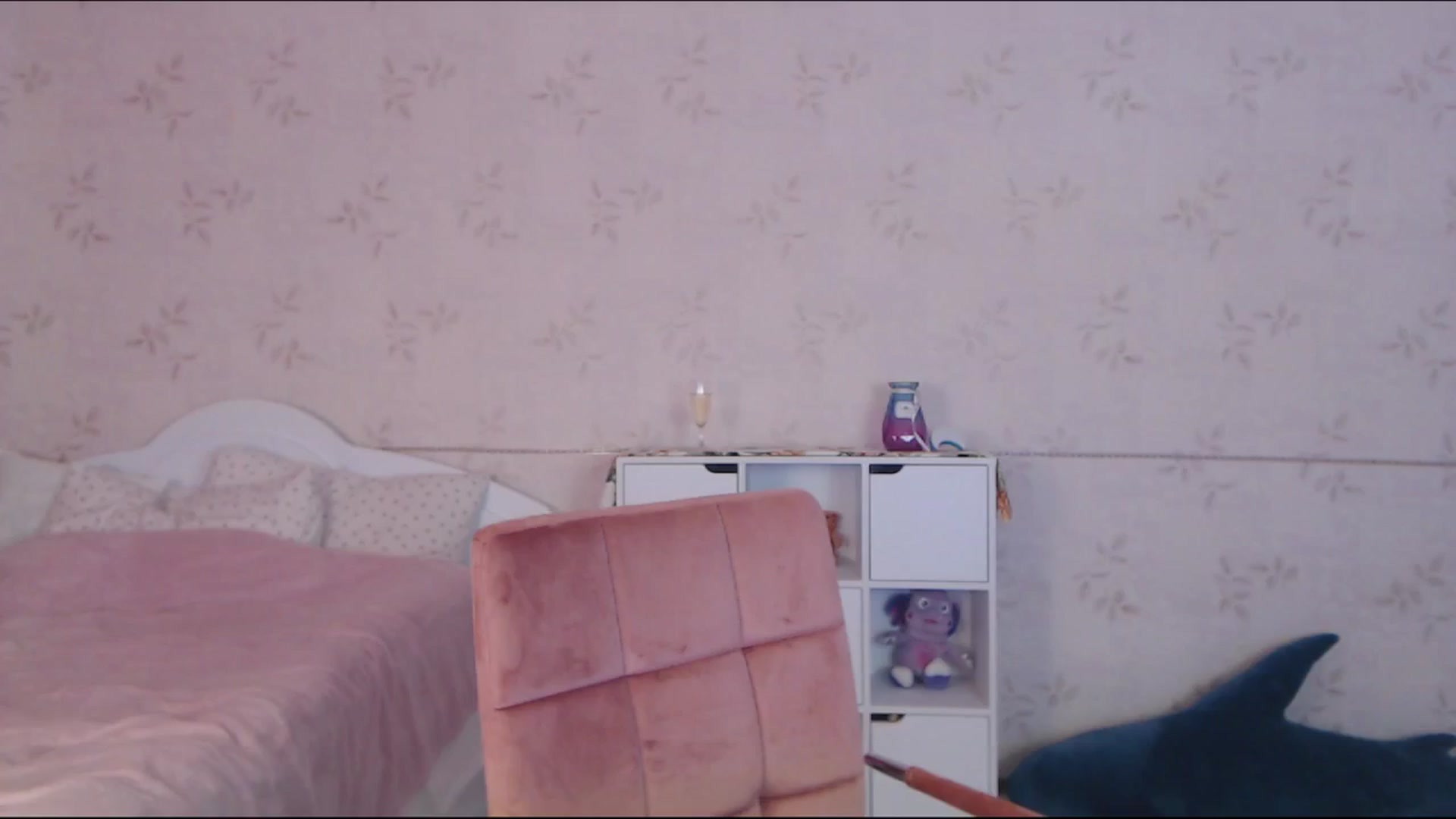 Gallery image thumbnail from LissaLucy's myfreecams stream on, 01/02/2025, 10:27 image 7 of 20