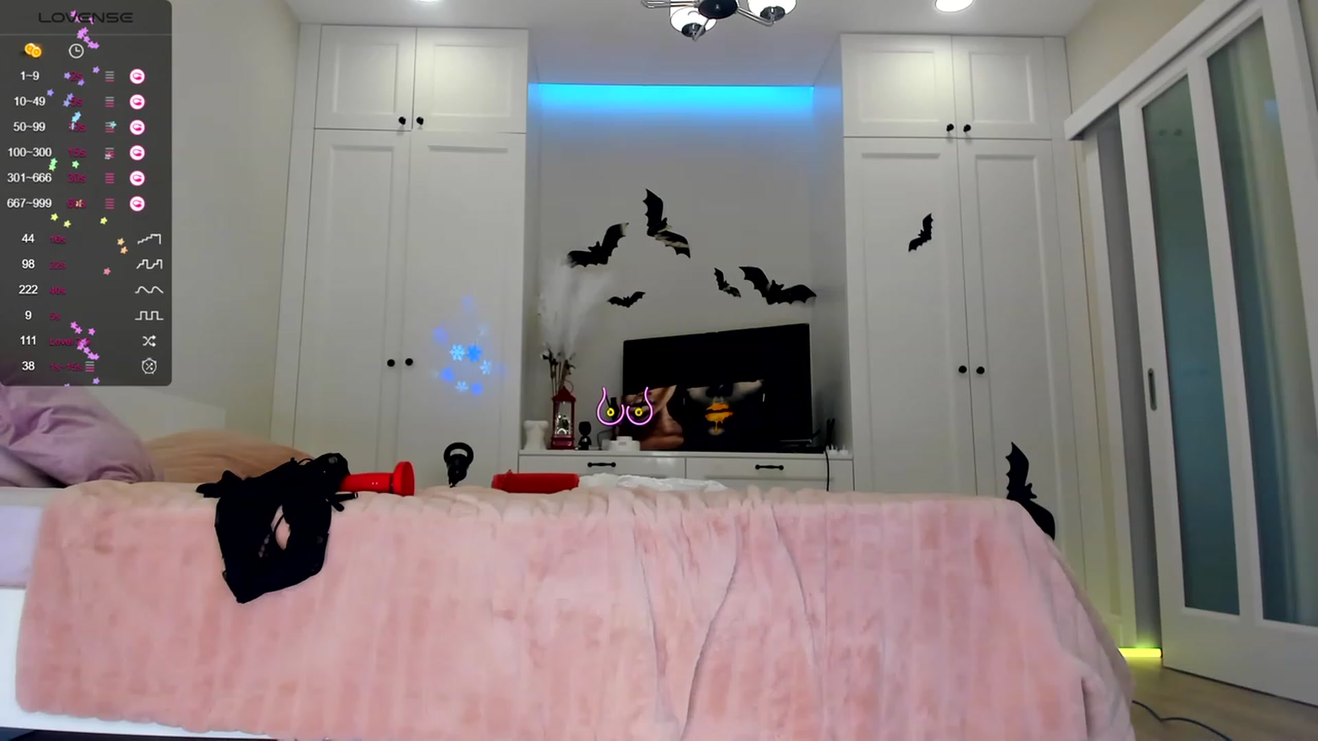 Gallery image thumbnail from LissaWayne's myfreecams stream on, 11/22/2023, 21:35 image 3 of 20