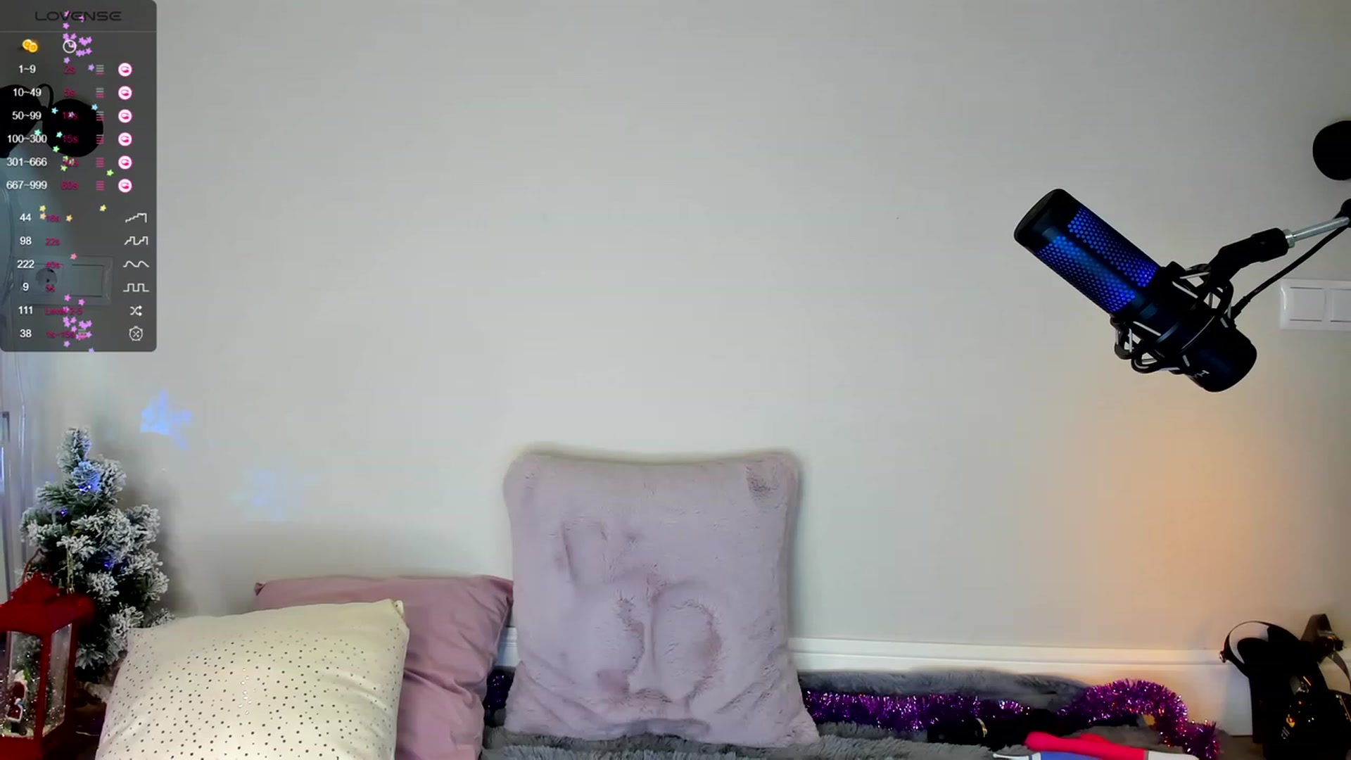 Gallery image thumbnail from LissaWayne's myfreecams stream on, 12/17/2023, 20:24 image 1 of 20
