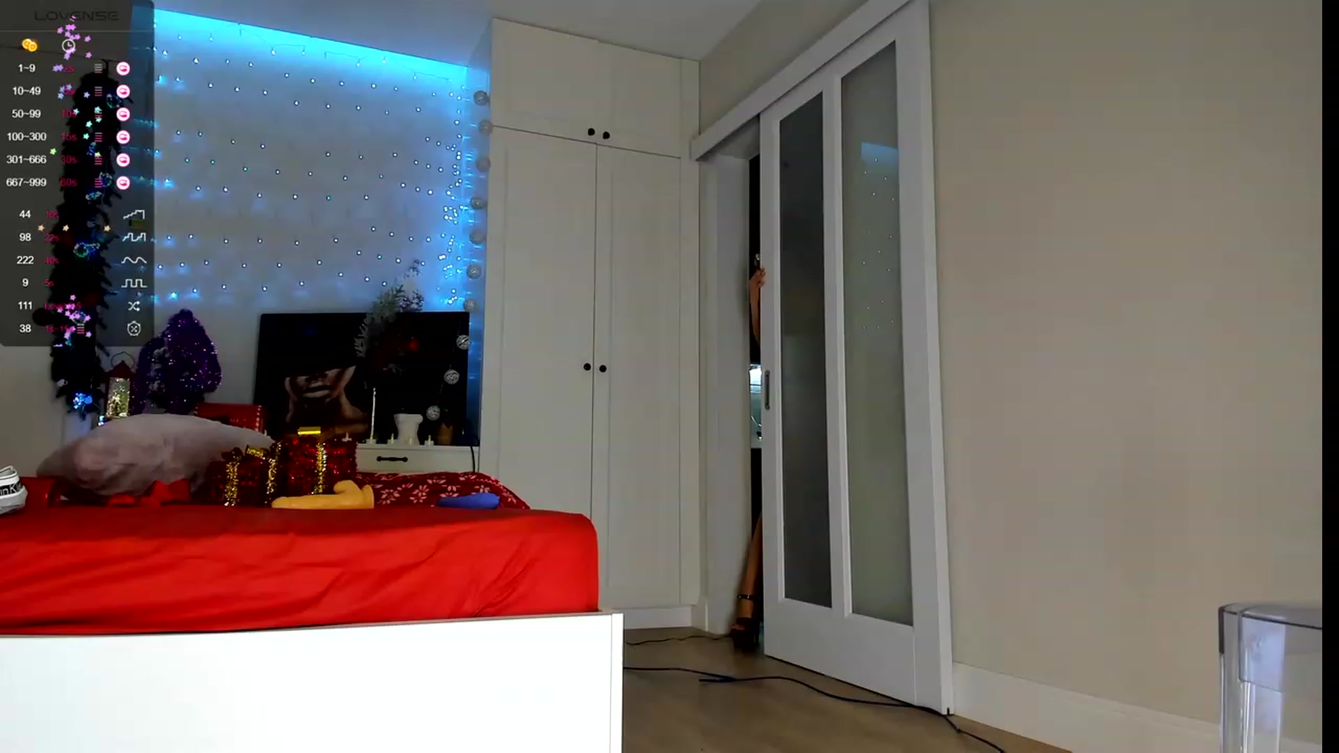 Gallery image thumbnail from LissaWayne's myfreecams stream on, 12/30/2023, 19:03 image 1 of 20