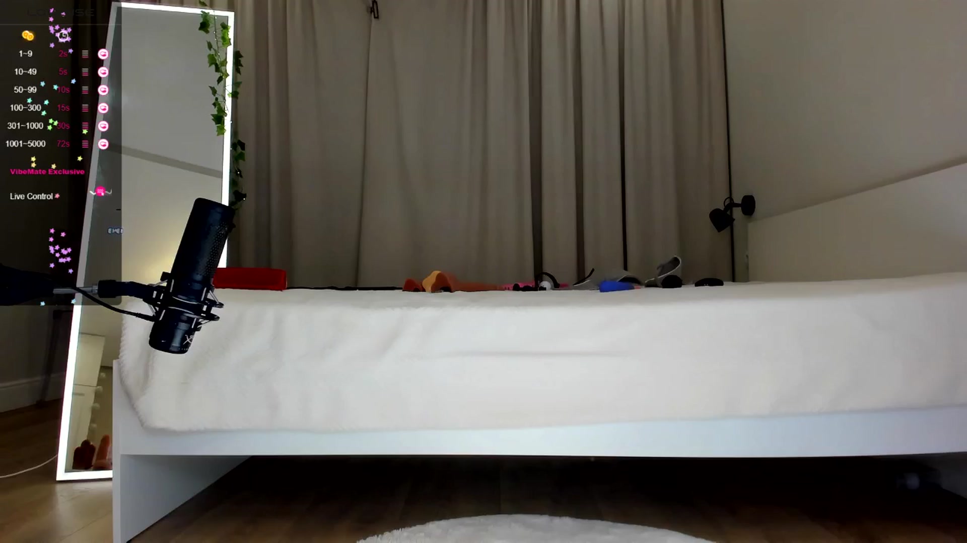 Gallery image thumbnail from LissaWayne's myfreecams stream on, 08/10/2024, 21:26 image 6 of 20