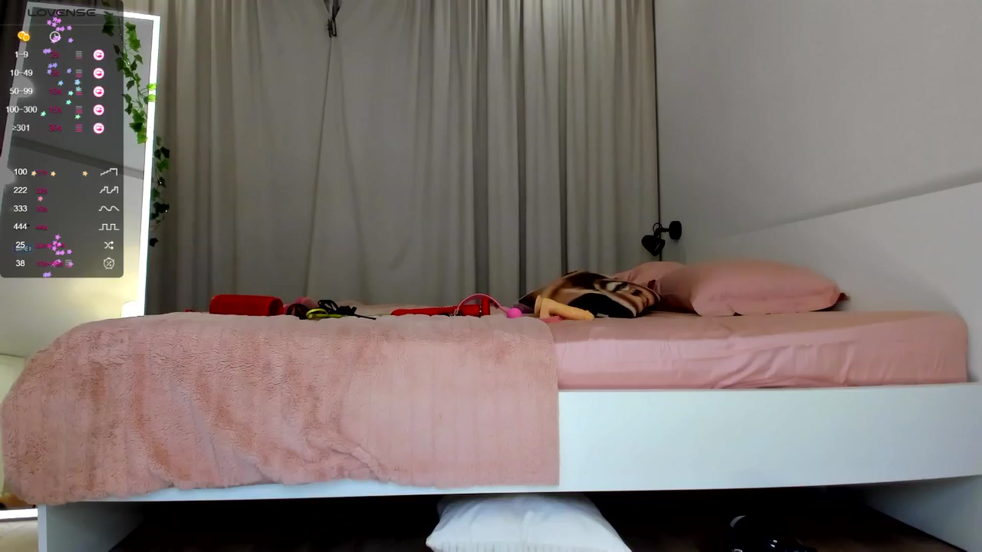 Gallery image thumbnail from LissaWayne's myfreecams stream on, 08/28/2024, 20:58 image 18 of 20