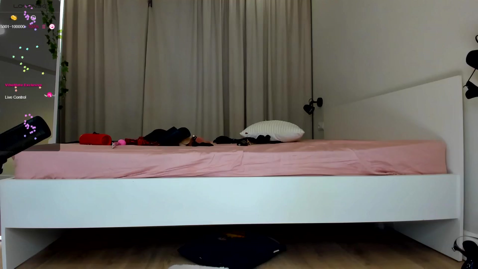 Gallery image thumbnail from LissaWayne's myfreecams stream on, 08/30/2024, 18:20 image 12 of 20