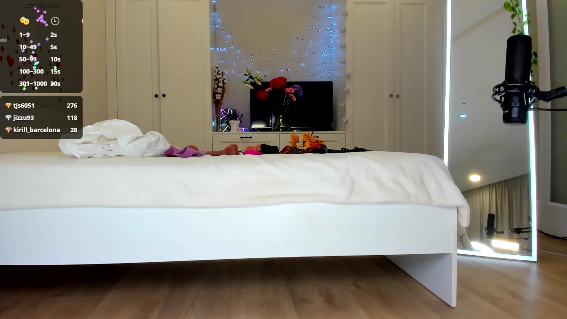 Gallery image thumbnail from LissaWayne's myfreecams stream on, 09/15/2024, 19:45 image 10 of 20