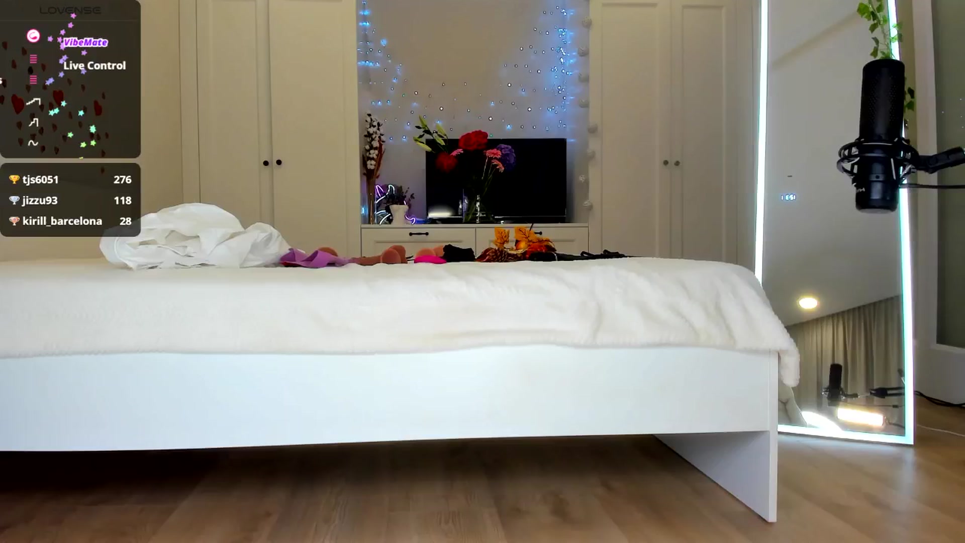 Gallery image thumbnail from LissaWayne's myfreecams stream on, 09/15/2024, 19:45 image 8 of 20