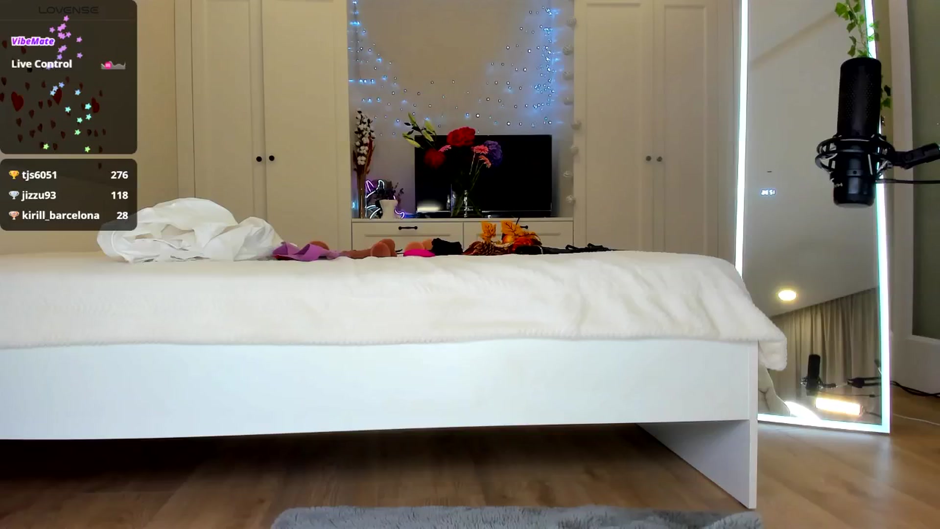 Gallery image thumbnail from LissaWayne's myfreecams stream on, 09/15/2024, 19:45 image 14 of 20