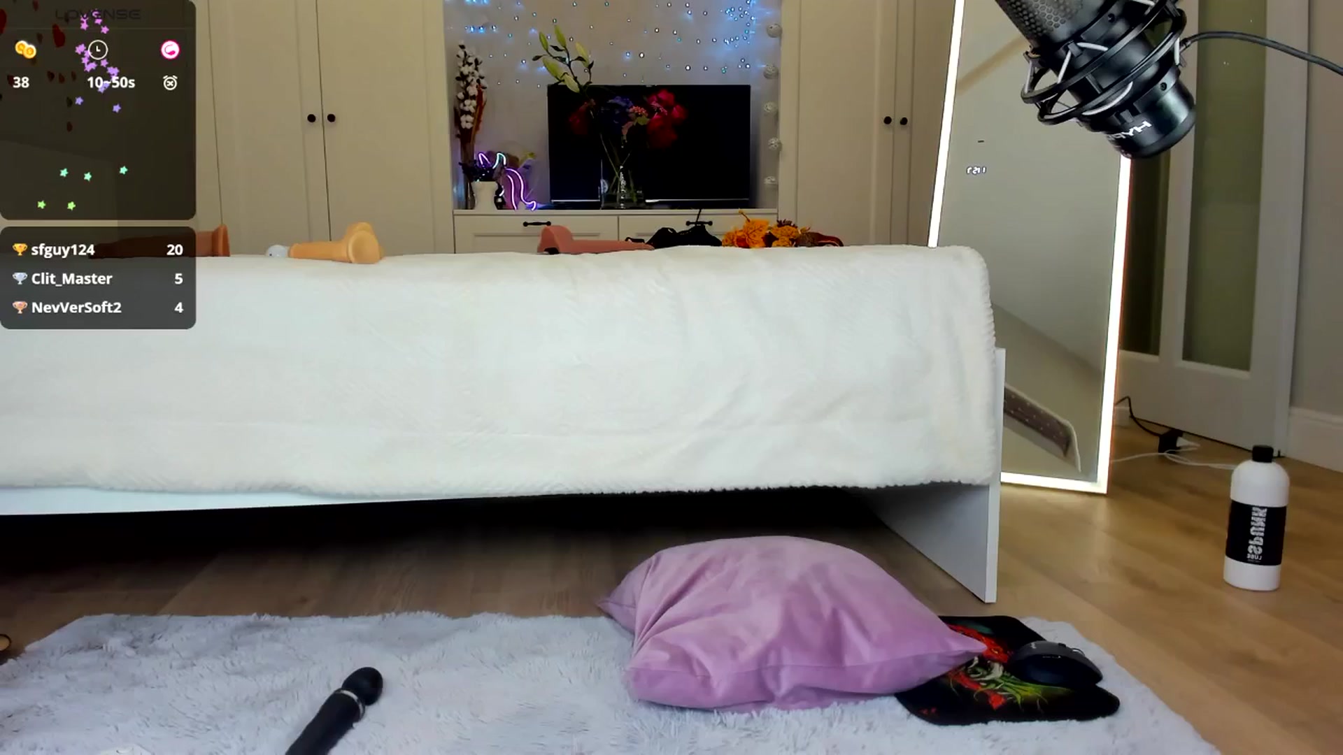Gallery image thumbnail from LissaWayne's myfreecams stream on, 09/16/2024, 19:33 image 2 of 20