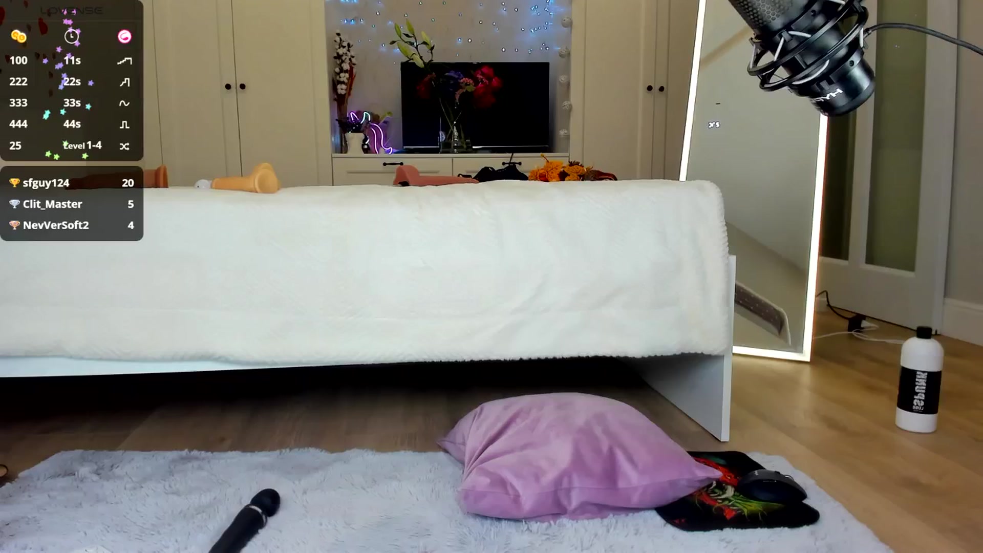 Gallery image thumbnail from LissaWayne's myfreecams stream on, 09/16/2024, 19:33 image 1 of 20