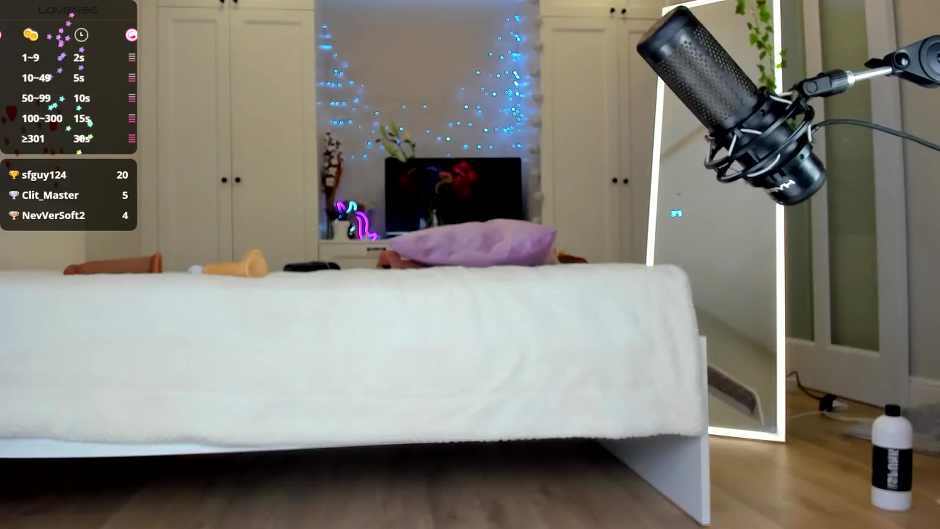 Gallery image thumbnail from LissaWayne's myfreecams stream on, 09/16/2024, 19:33 image 3 of 20
