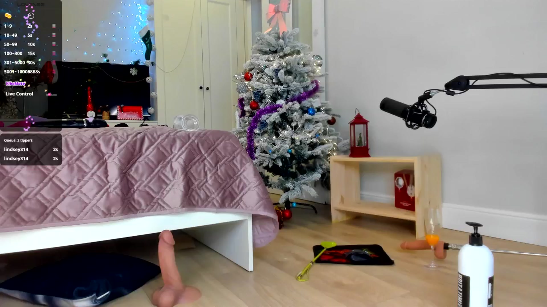 Gallery image thumbnail from LissaWayne's myfreecams stream on, 12/31/2024, 18:19 image 3 of 20