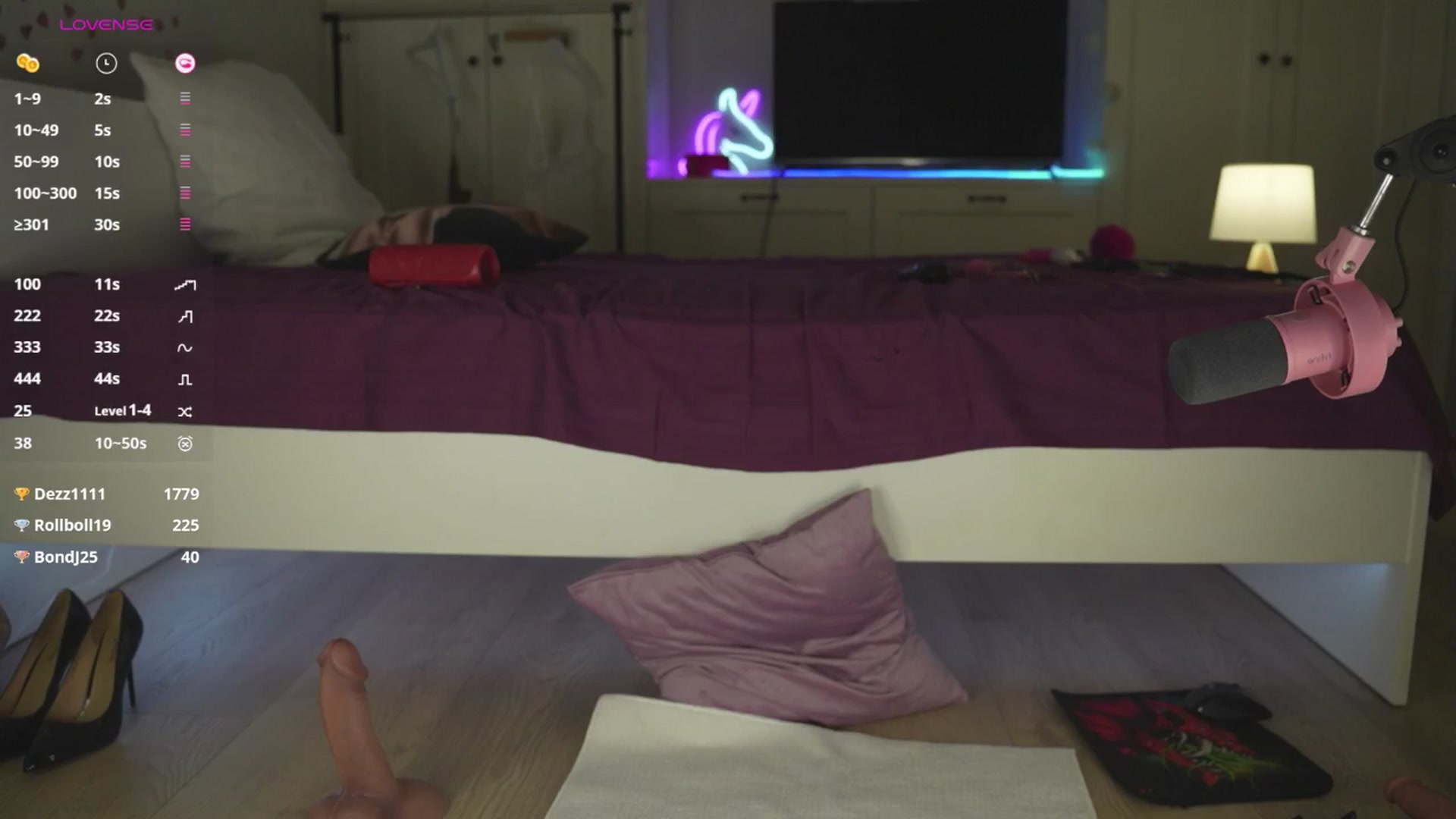 Gallery image thumbnail from LissaWayne's myfreecams stream on, 03/02/2025, 24:19 image 13 of 20