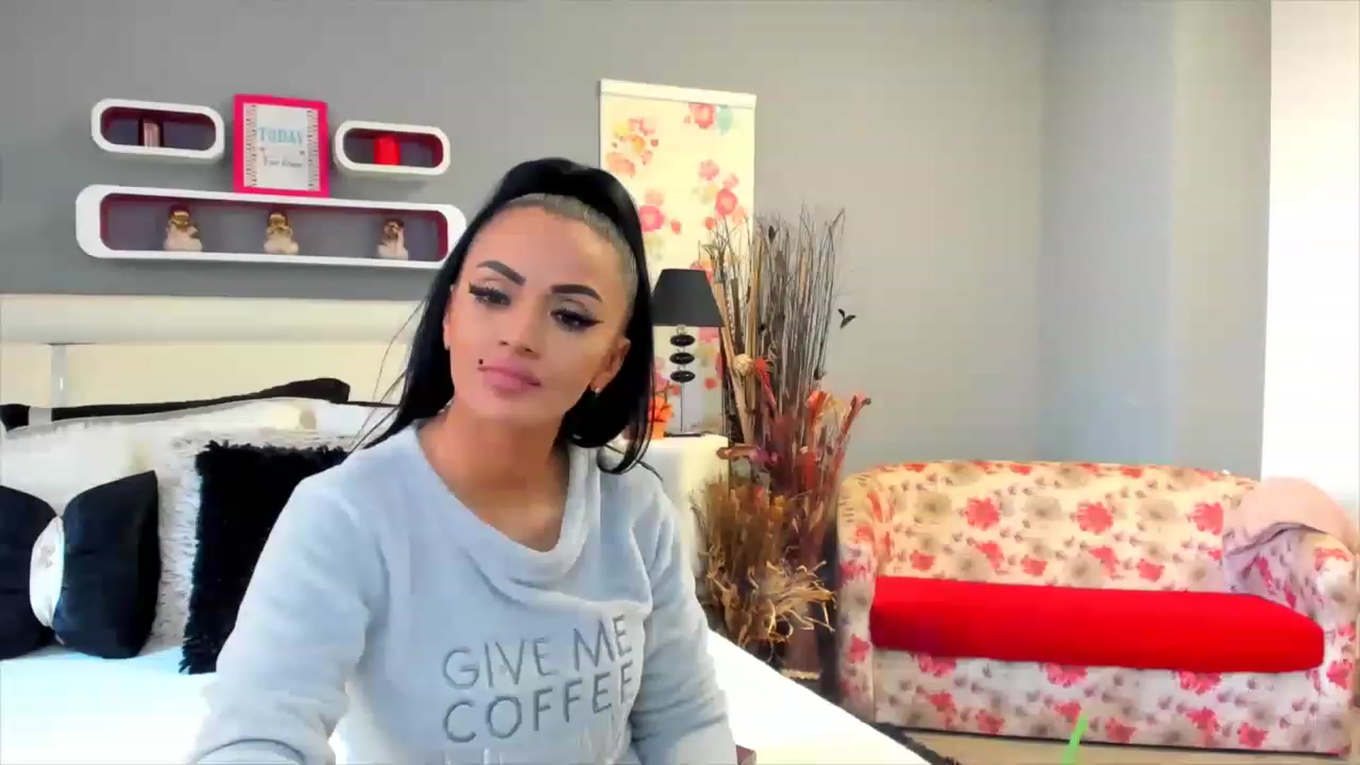 Gallery image thumbnail from Lissa_O's myfreecams stream on, 01/15/2023, 13:32 image 14 of 20