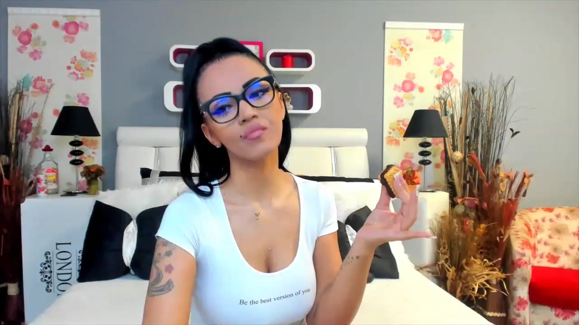 Gallery image thumbnail from Lissa_O's myfreecams stream on, 01/22/2023, 10:06 image 16 of 20