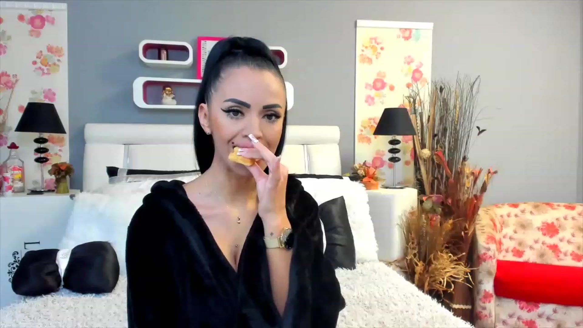 Gallery image thumbnail from Lissa_O's myfreecams stream on, 01/25/2023, 12:41 image 10 of 20