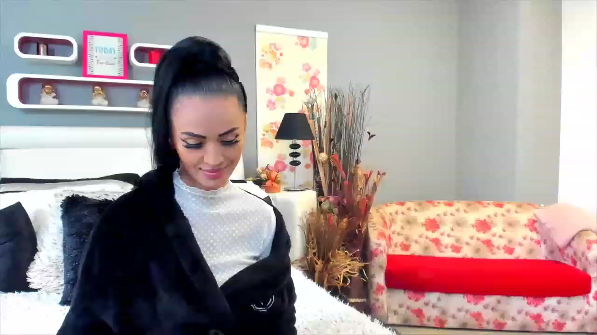 Gallery image thumbnail from Lissa_O's myfreecams stream on, 01/27/2023, 10:46 image 12 of 20