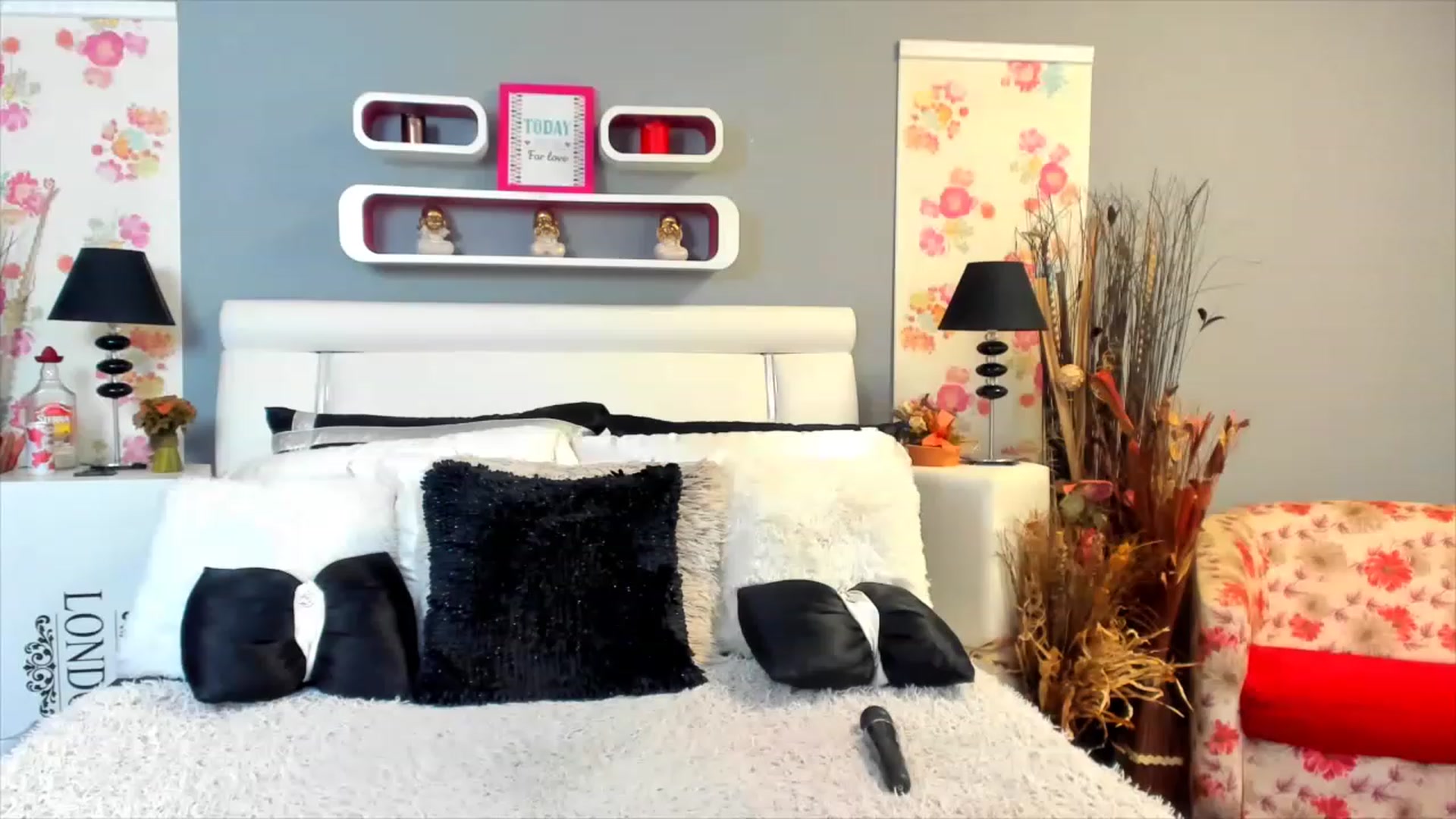 Gallery image thumbnail from Lissa_O's myfreecams stream on, 02/01/2023, 11:14 image 7 of 20