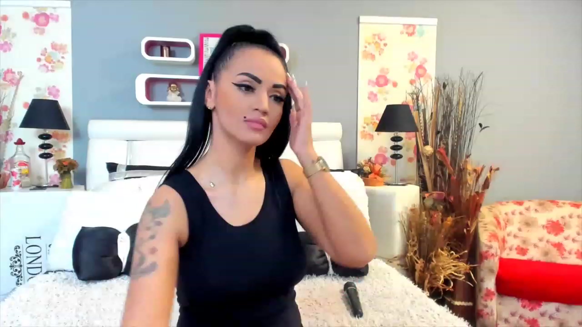 Gallery image thumbnail from Lissa_O's myfreecams stream on, 02/01/2023, 11:14 image 8 of 20