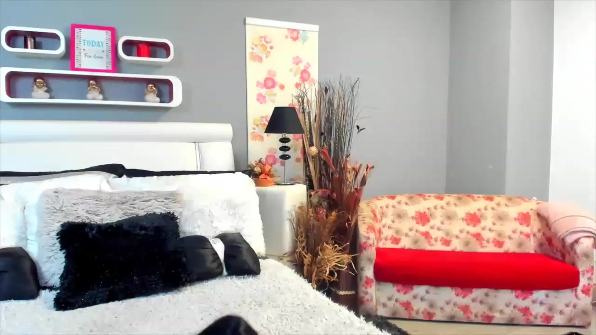 Gallery image thumbnail from Lissa_O's myfreecams stream on, 02/01/2023, 11:58 image 18 of 20