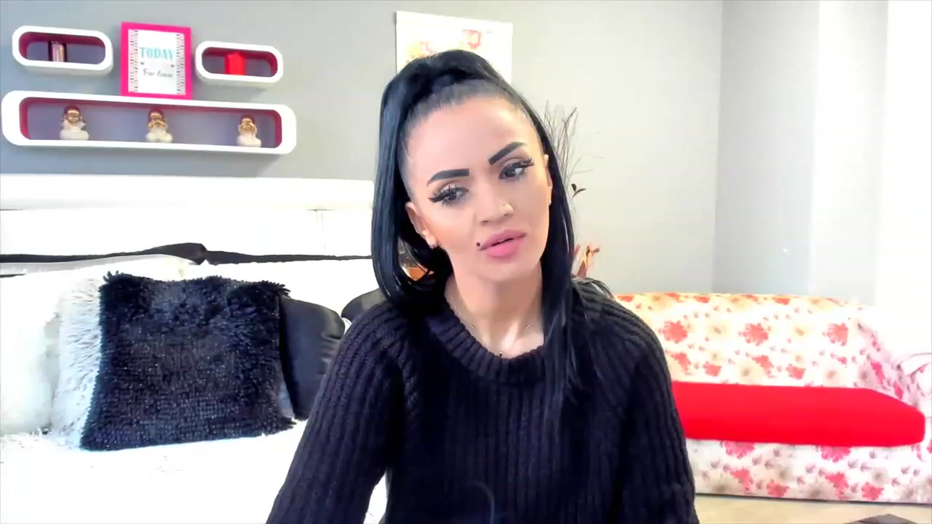 Gallery image thumbnail from Lissa_O's myfreecams stream on, 02/02/2023, 13:00 image 19 of 20