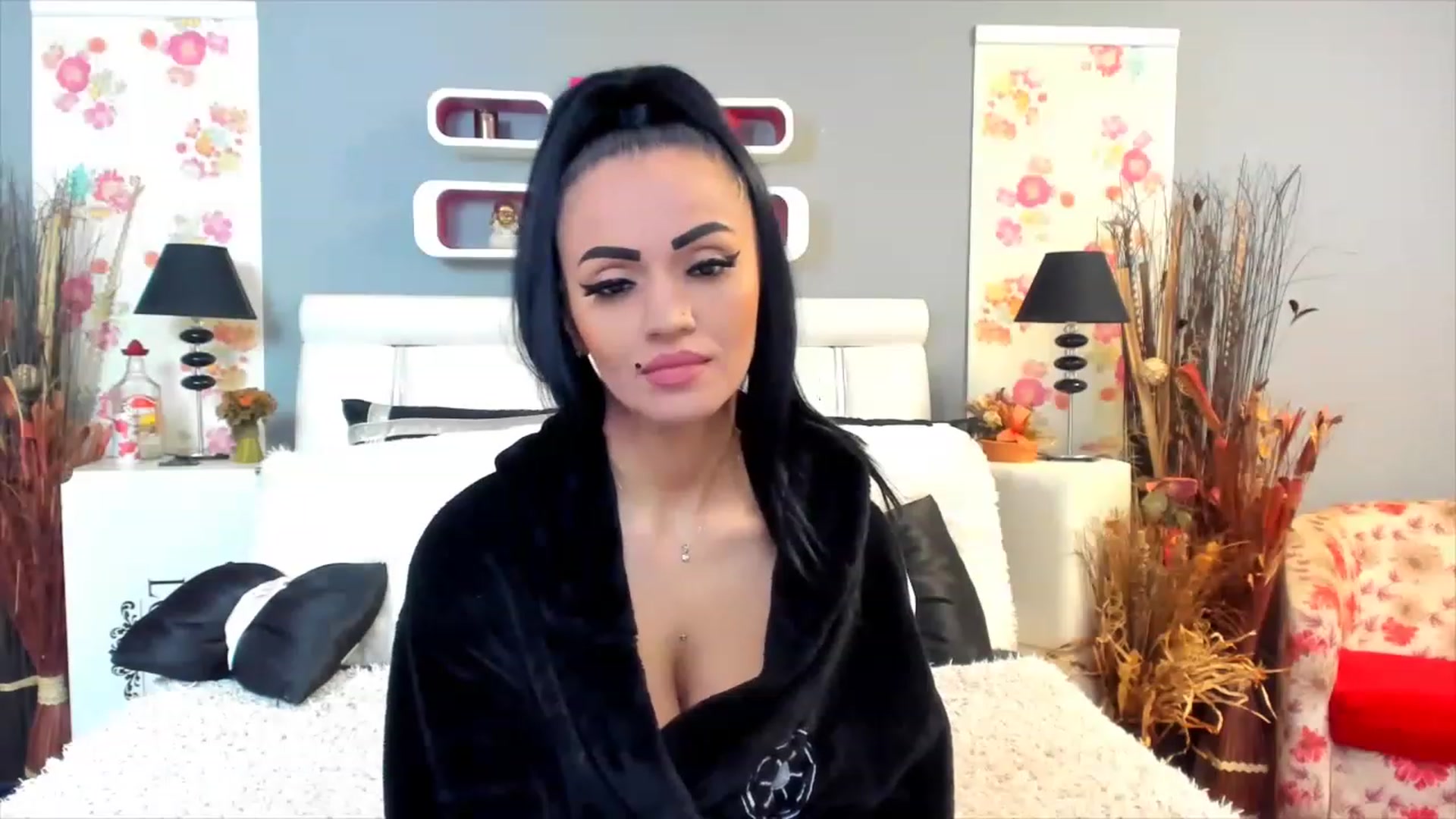 Gallery image thumbnail from Lissa_O's myfreecams stream on, 02/04/2023, 11:46 image 6 of 20