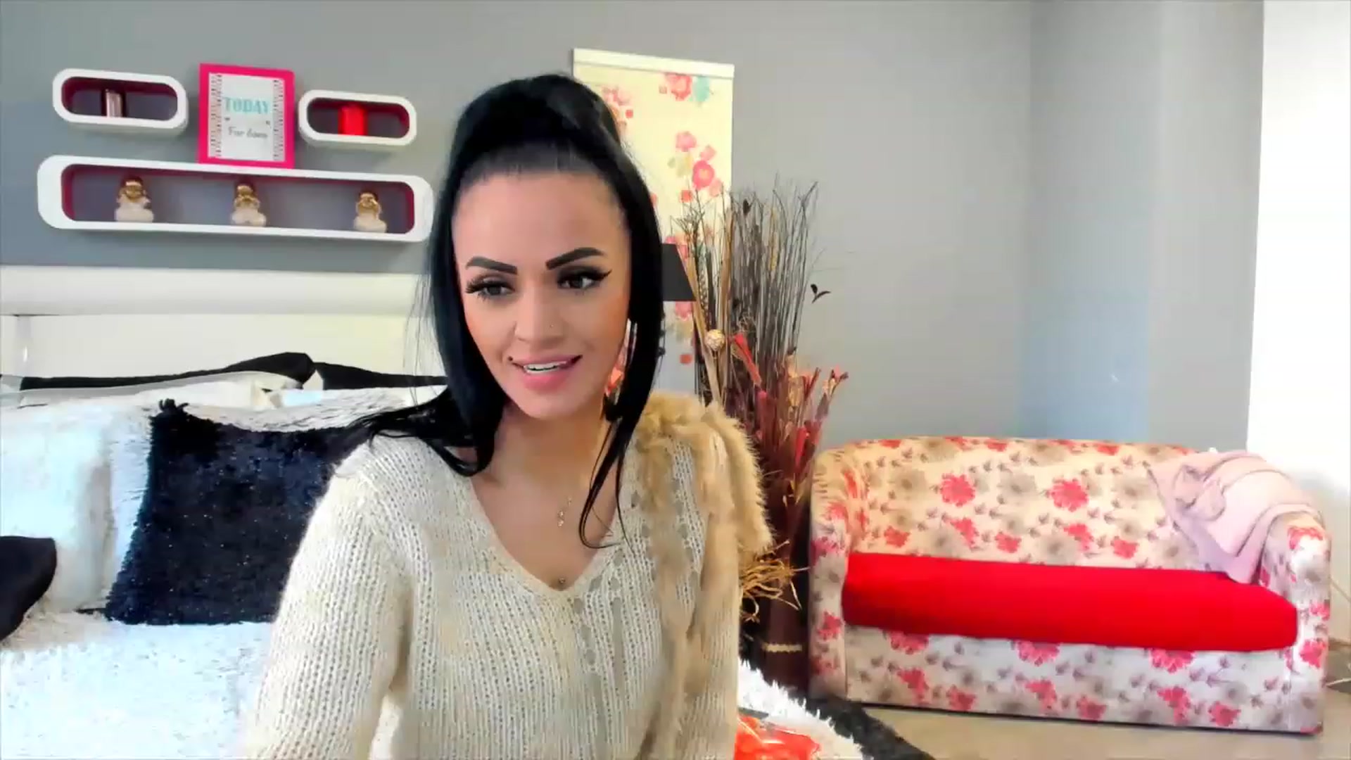 Gallery image thumbnail from Lissa_O's myfreecams stream on, 02/05/2023, 13:18 image 16 of 20