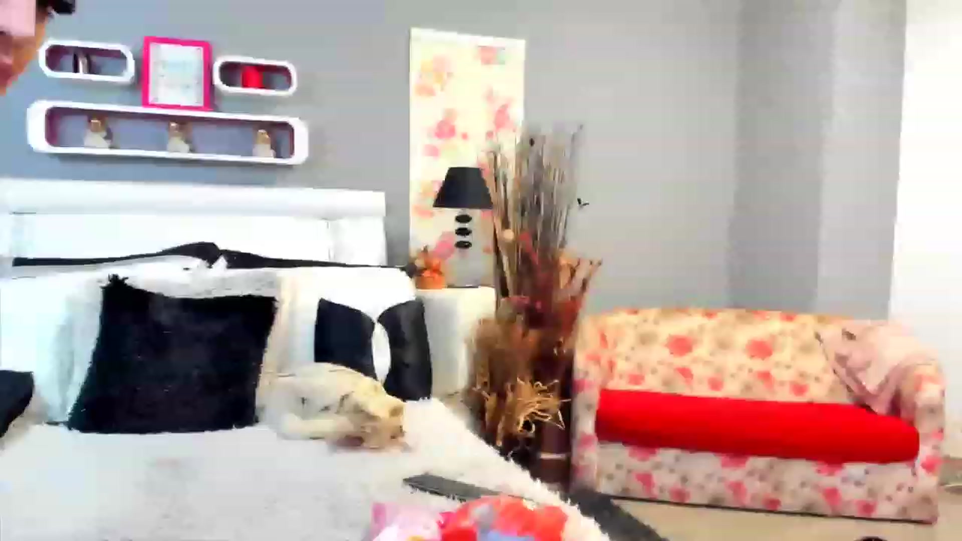 Gallery image thumbnail from Lissa_O's myfreecams stream on, 02/05/2023, 13:18 image 8 of 20