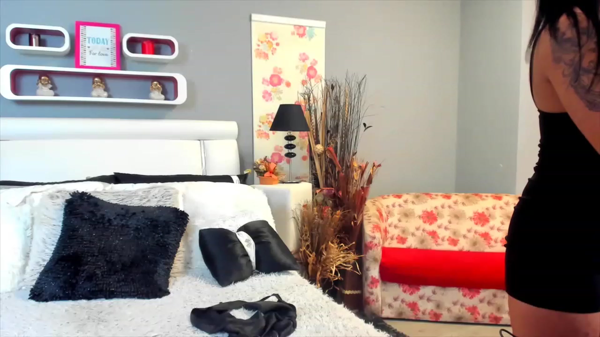 Gallery image thumbnail from Lissa_O's myfreecams stream on, 02/09/2023, 08:14 image 12 of 20