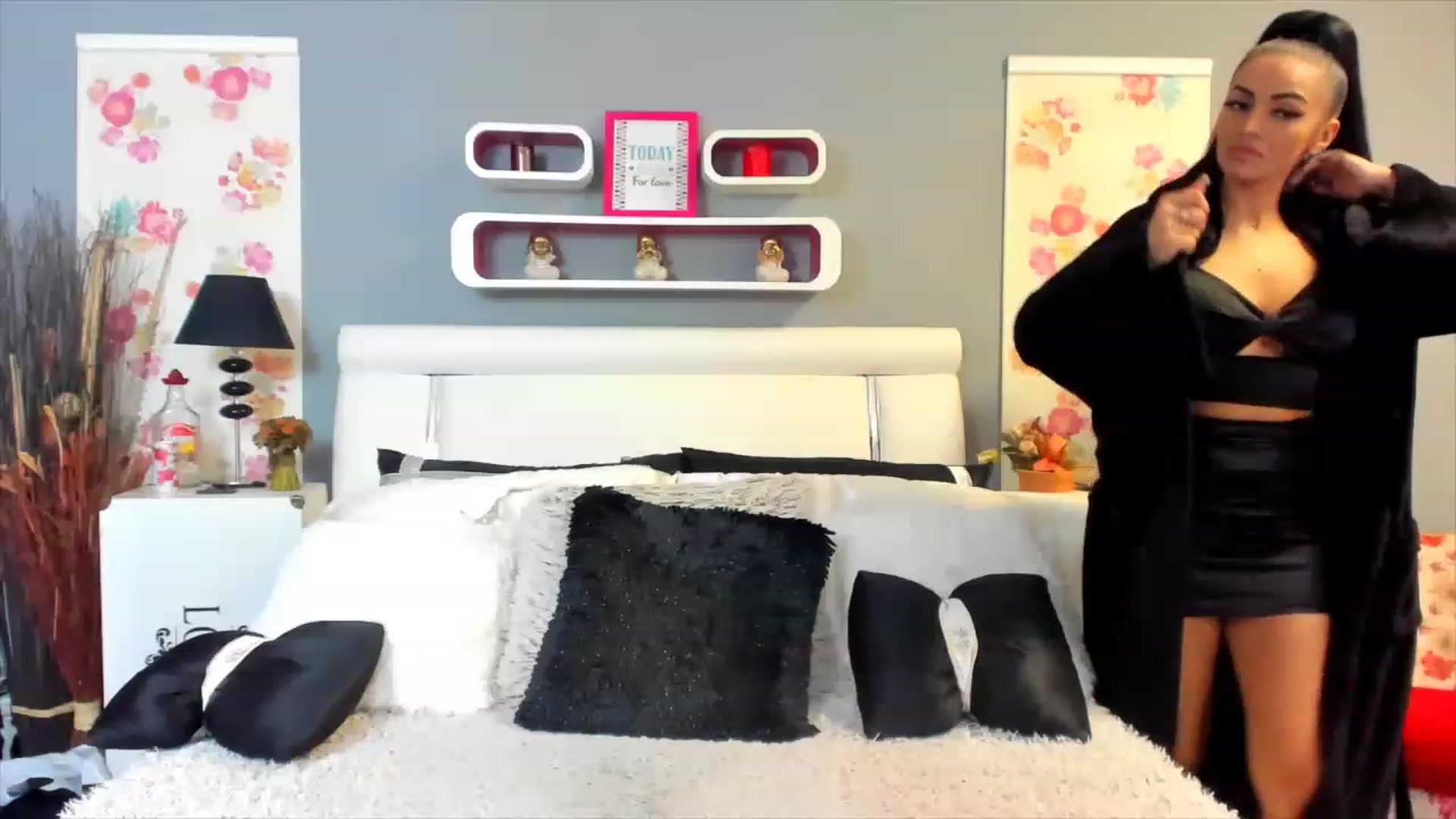 Gallery image thumbnail from Lissa_O's myfreecams stream on, 02/11/2023, 11:35 image 4 of 20