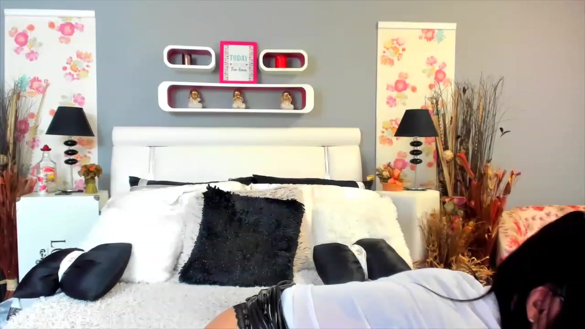 Gallery image thumbnail from Lissa_O's myfreecams stream on, 02/12/2023, 10:48 image 15 of 20