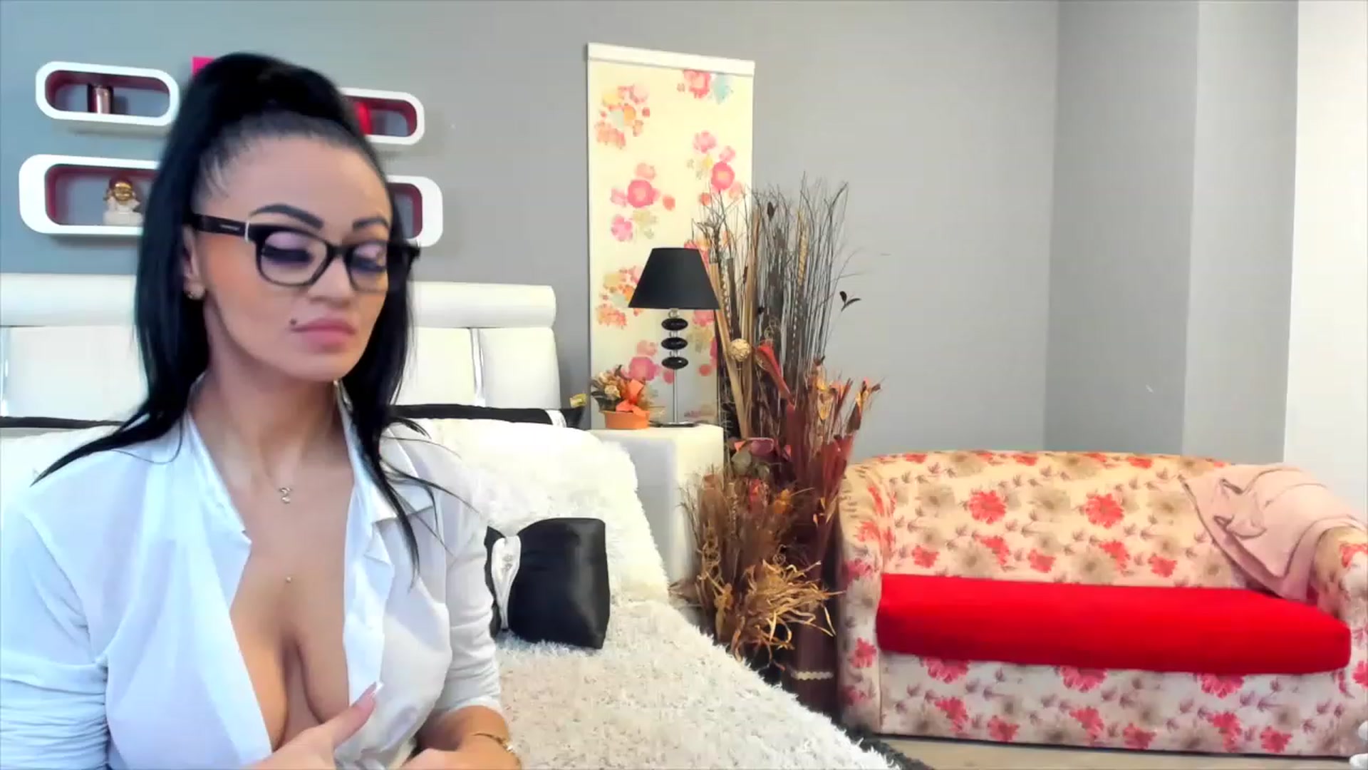 Gallery image thumbnail from Lissa_O's myfreecams stream on, 02/12/2023, 13:10 image 8 of 20
