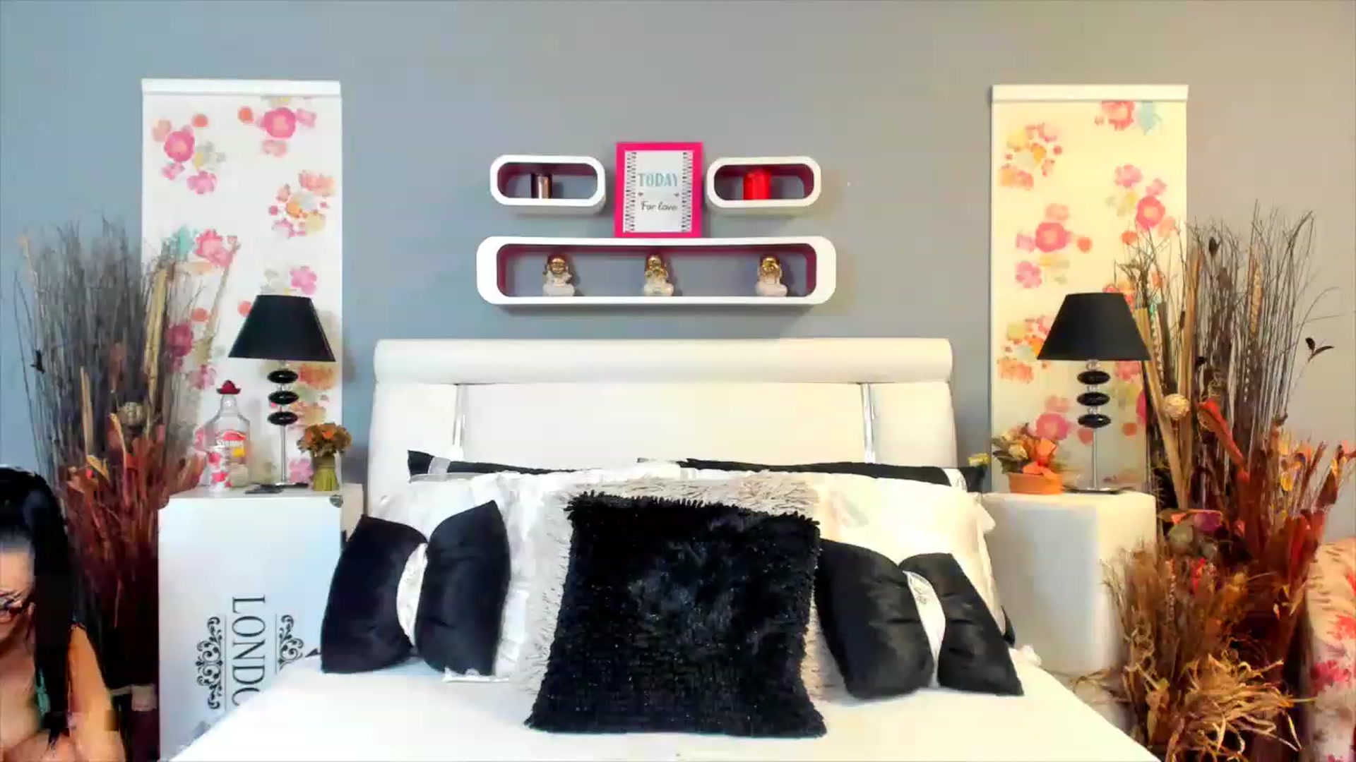 Gallery image thumbnail from Lissa_O's myfreecams stream on, 02/12/2023, 13:10 image 17 of 20