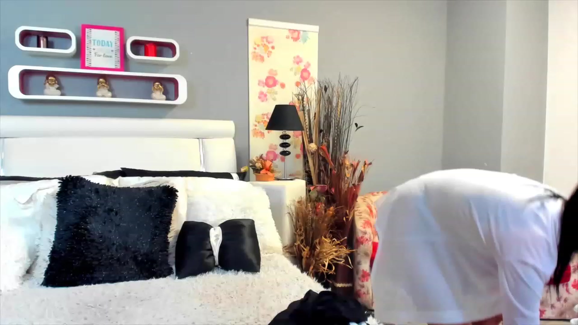Gallery image thumbnail from Lissa_O's myfreecams stream on, 02/12/2023, 13:10 image 9 of 20