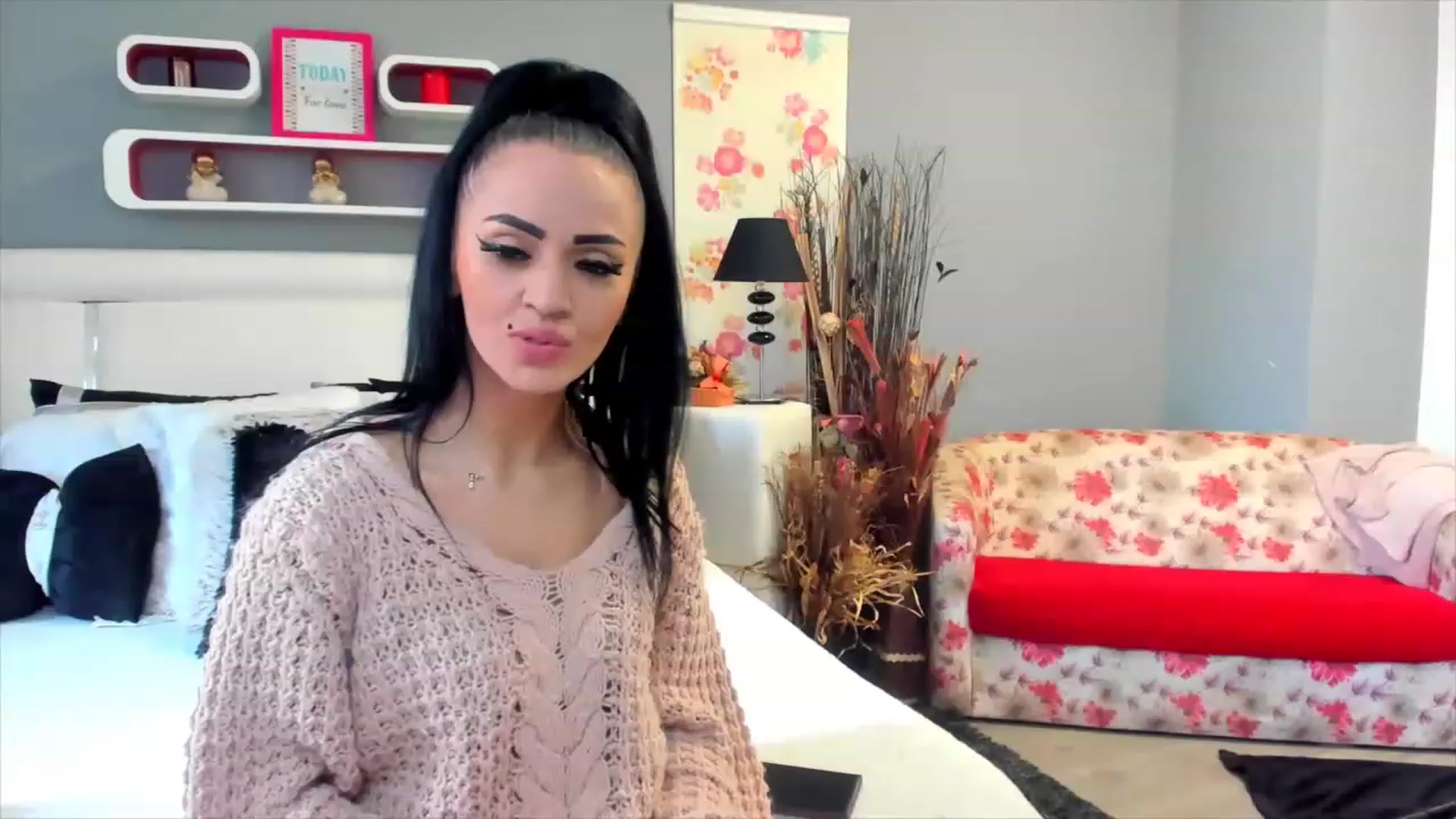 Gallery image thumbnail from Lissa_O's myfreecams stream on, 02/12/2023, 13:52 image 1 of 20