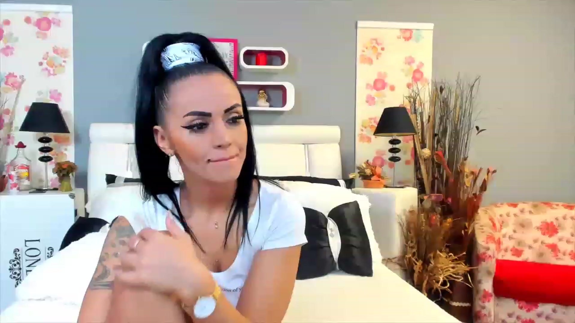 Gallery image thumbnail from Lissa_O's myfreecams stream on, 02/16/2023, 10:11 image 11 of 20