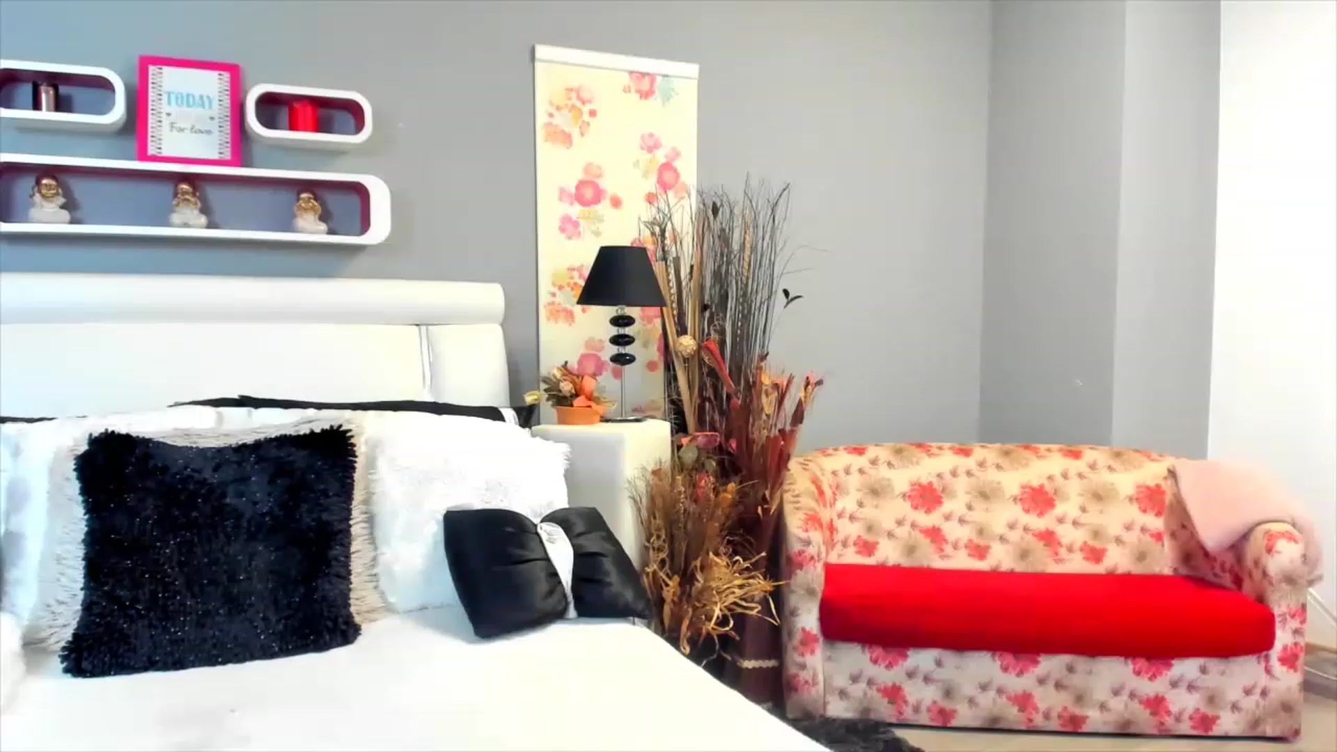 Gallery image thumbnail from Lissa_O's myfreecams stream on, 02/18/2023, 10:03 image 19 of 20