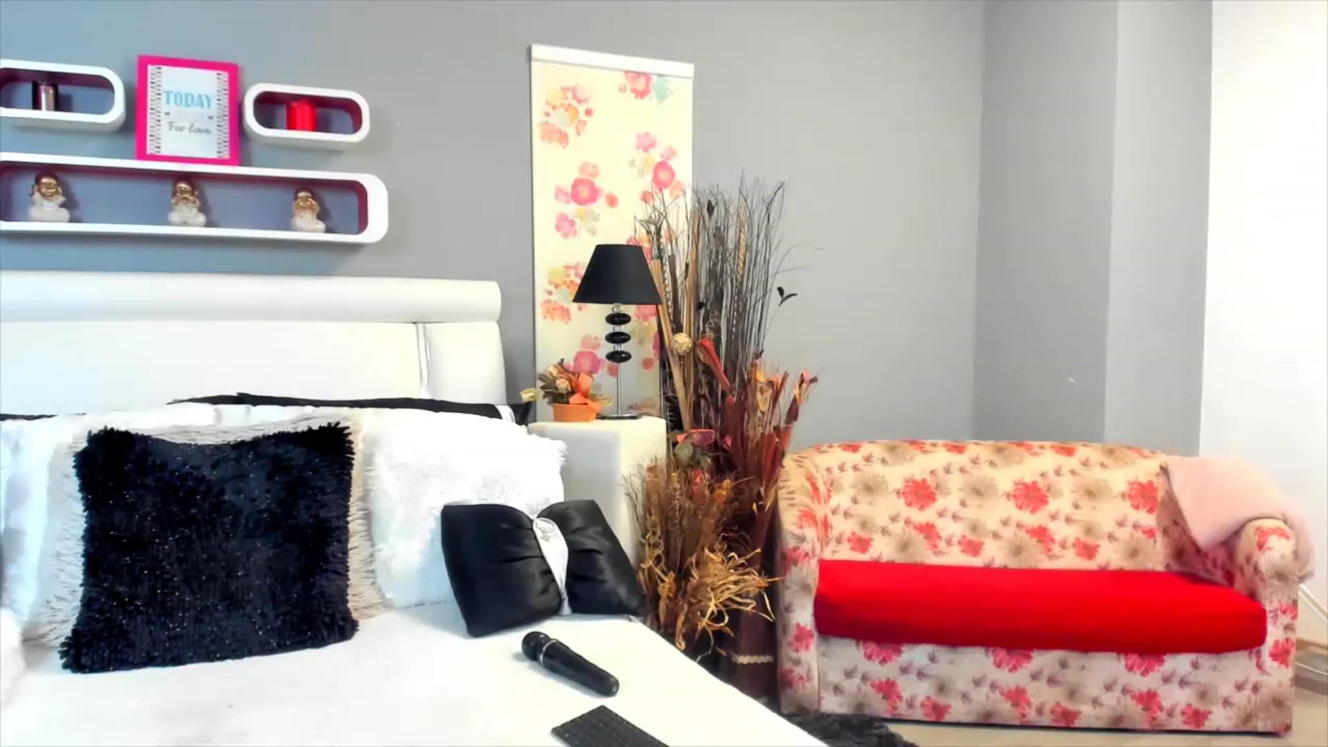 Gallery image thumbnail from Lissa_O's myfreecams stream on, 02/18/2023, 10:03 image 13 of 20